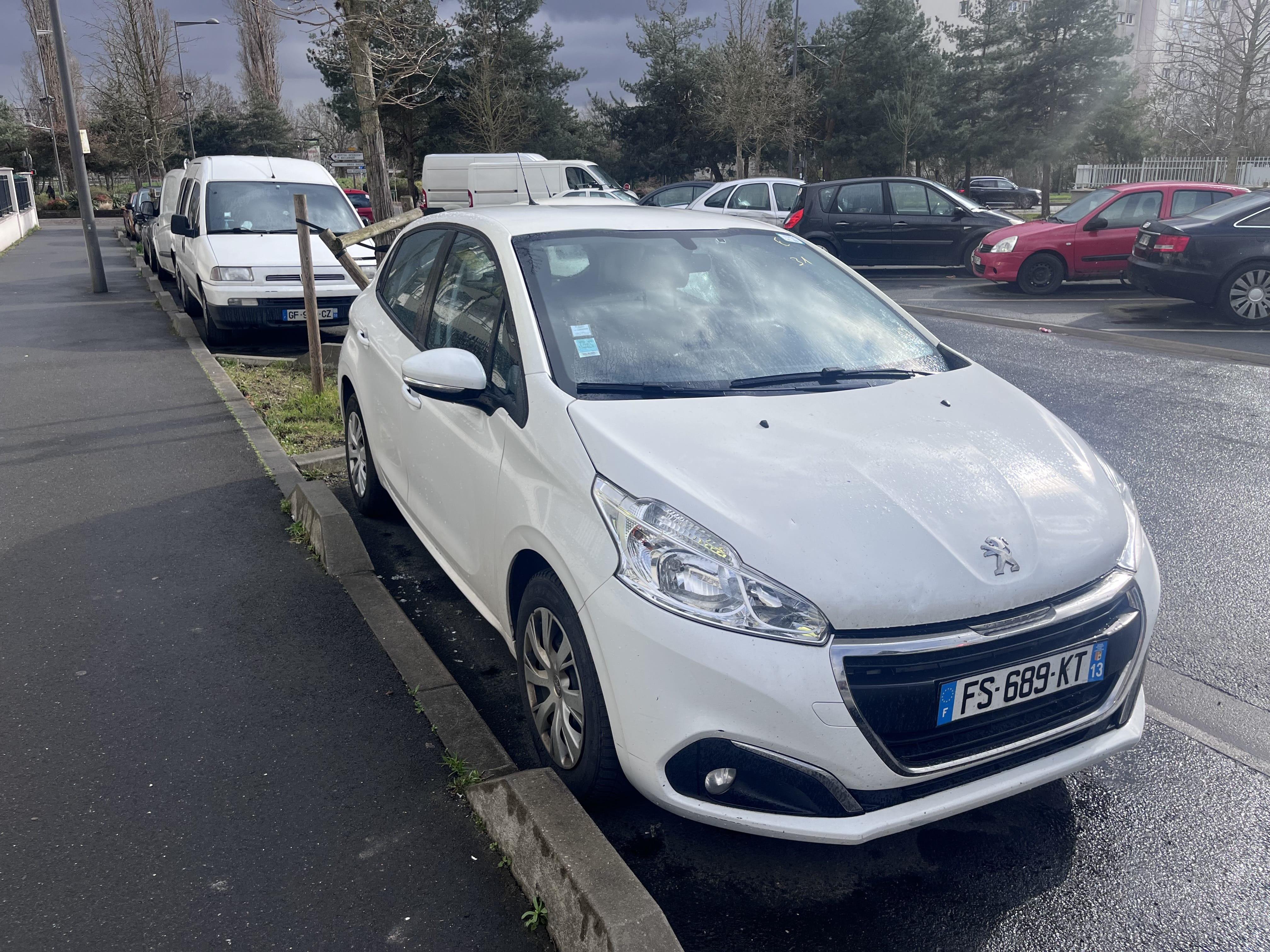 Peugeot 208 avec Régulateur de vitesse