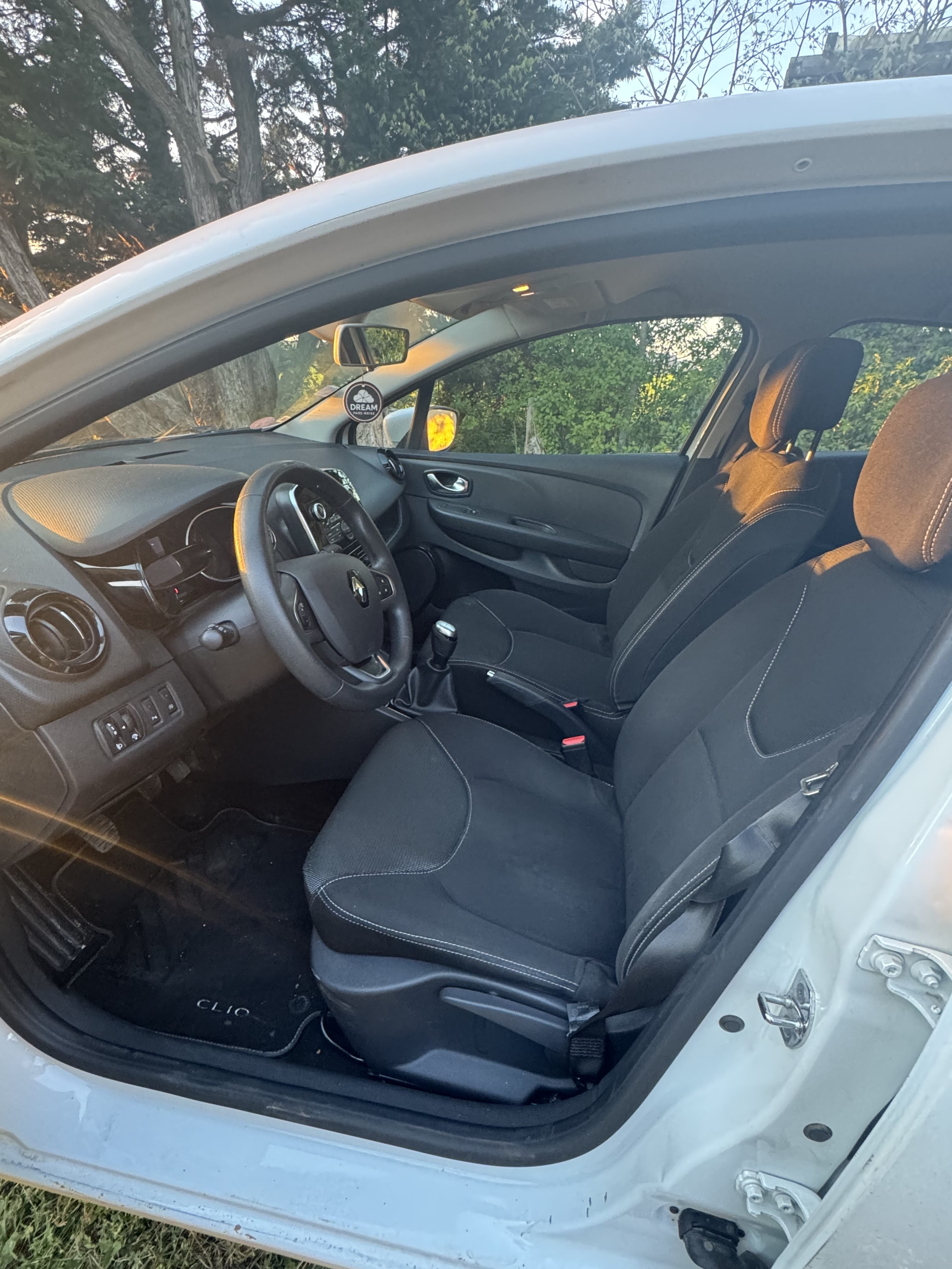 Renault Clio IV 0.9 Tce Blanche avec Régulateur de vitesse