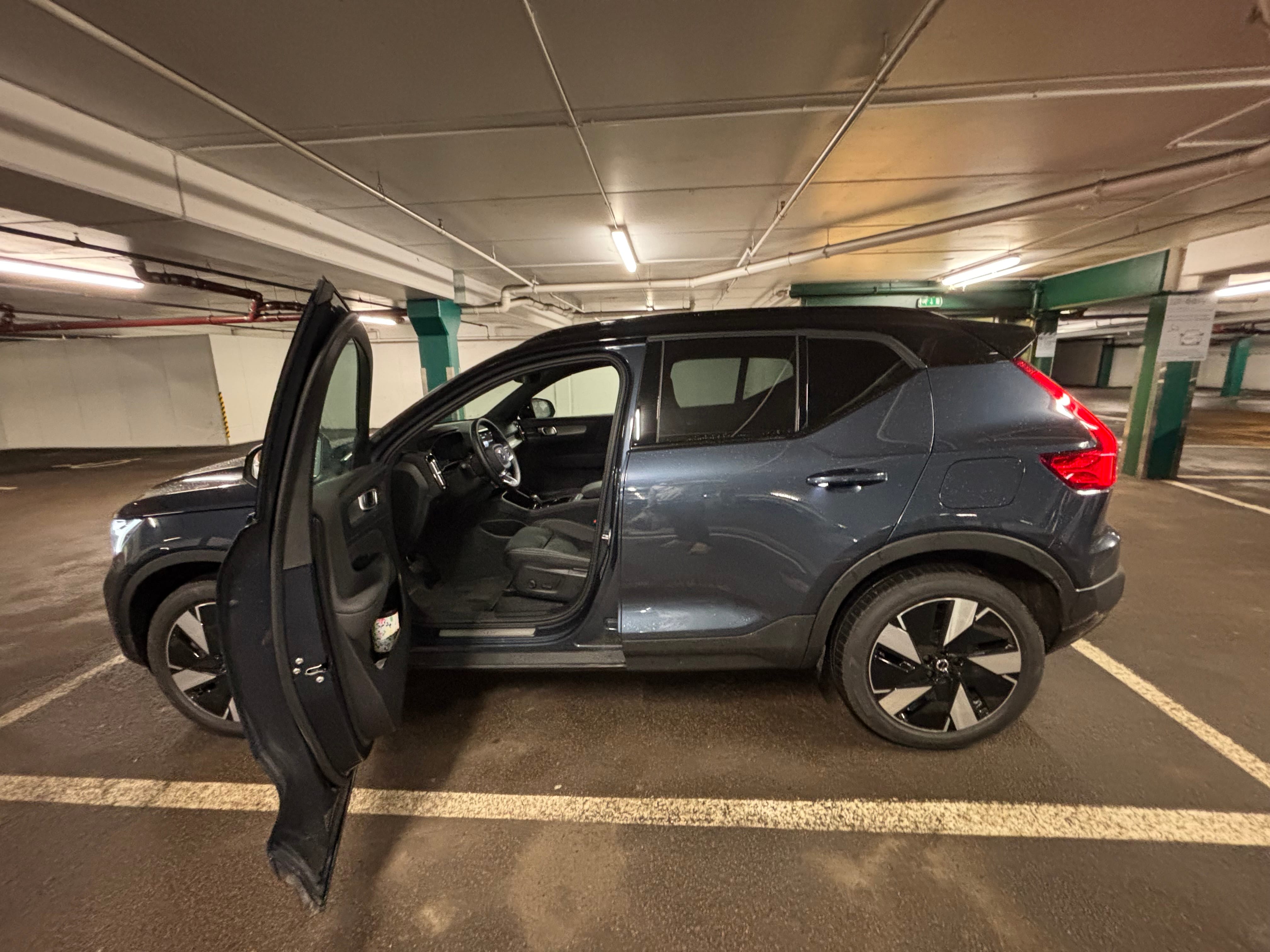 Volvo EX40 Twin Performance mit Klimaanlage