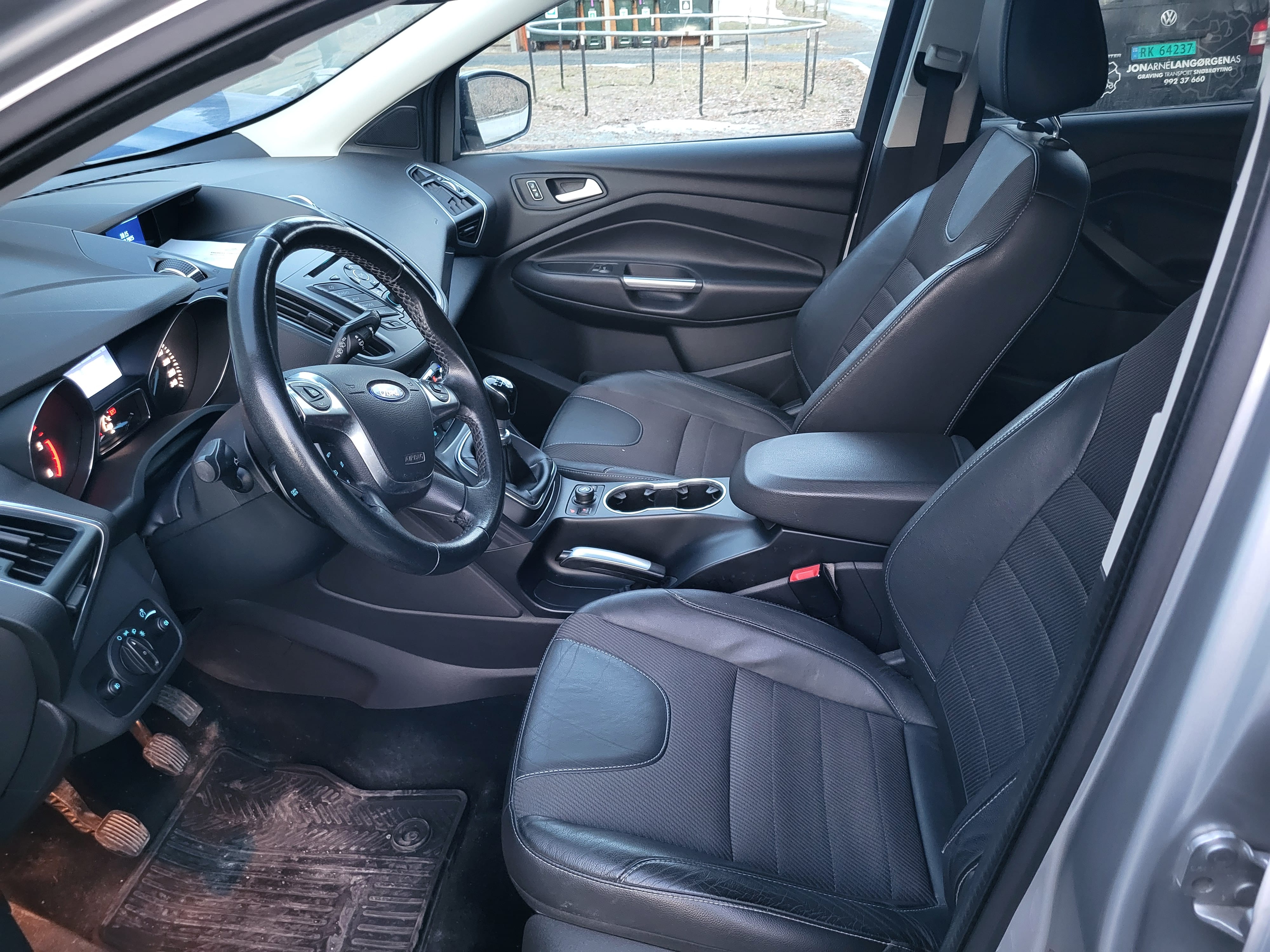 Ford Kuga med Babysete