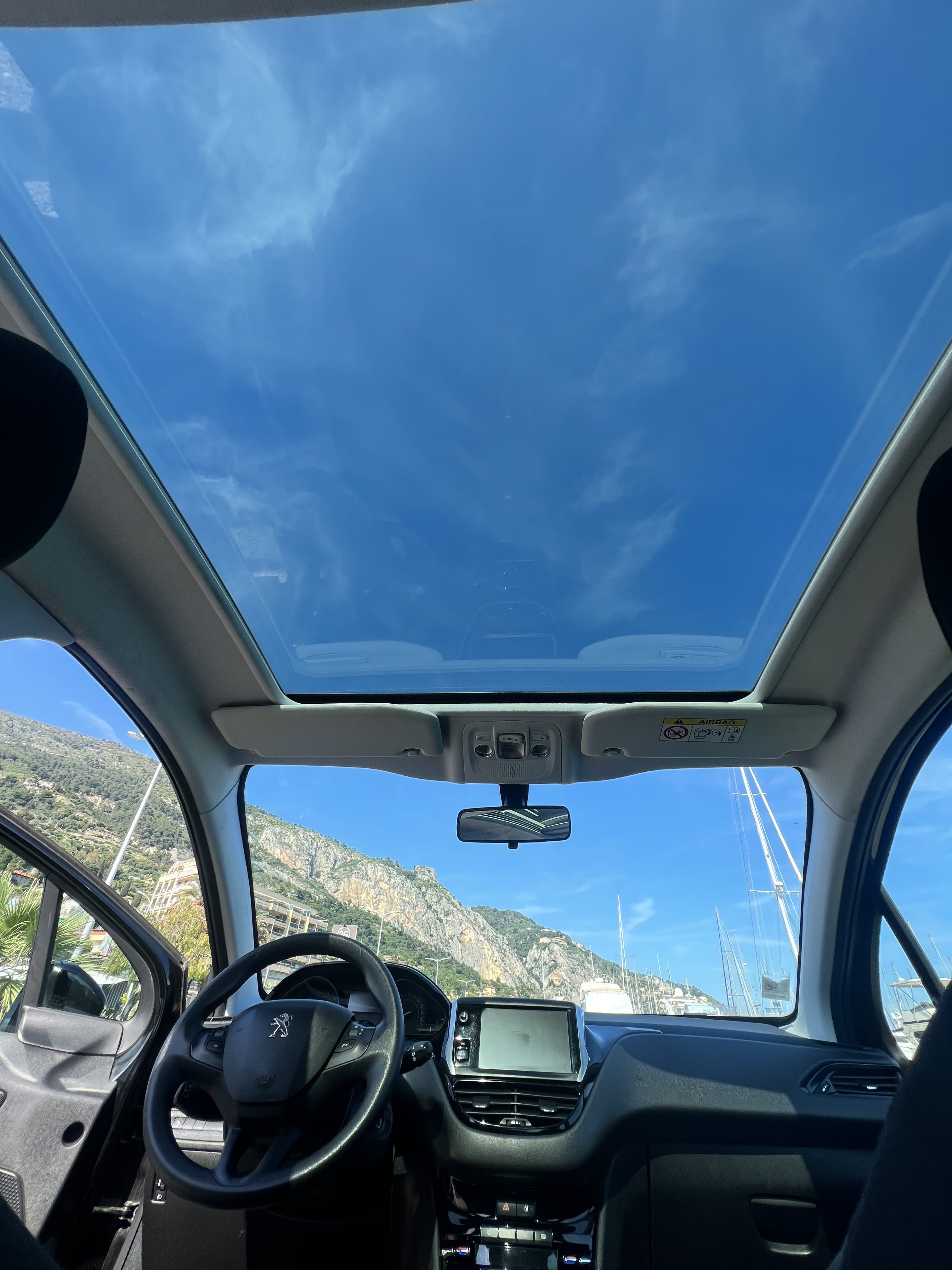 Peugeot 208 avec Entrée audio / iPod