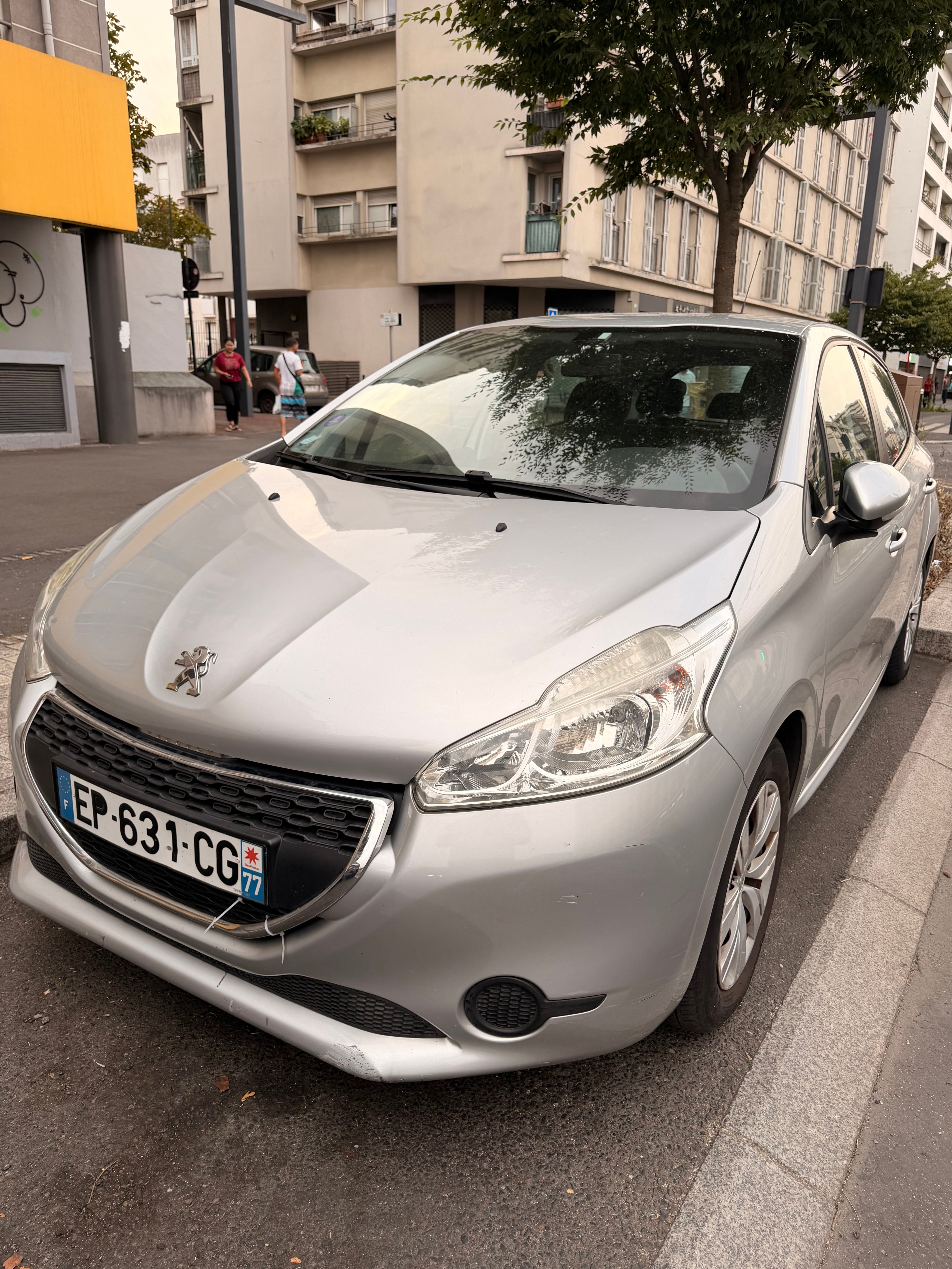 Peugeot 208