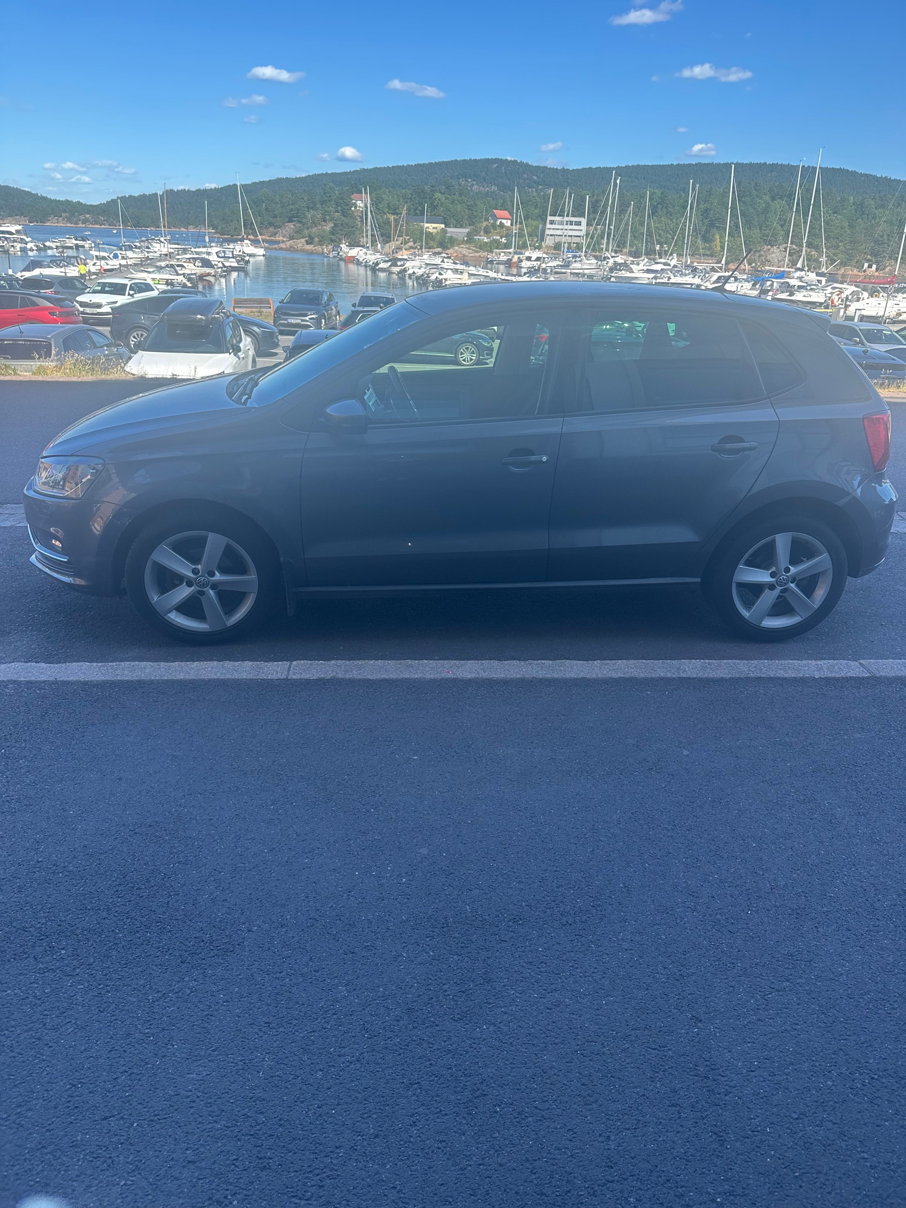 Volkswagen Polo R-Line med Bluetooth audio