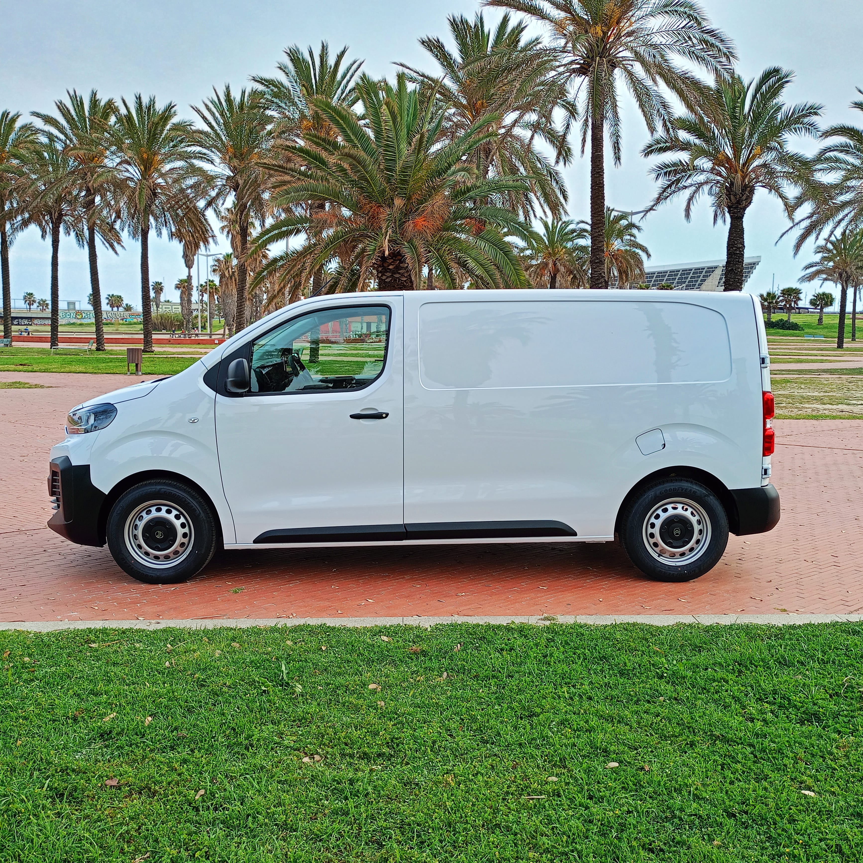 Citroen Jumpy Hdi - CÁMARA marcha atrás 360° - med Aircondition