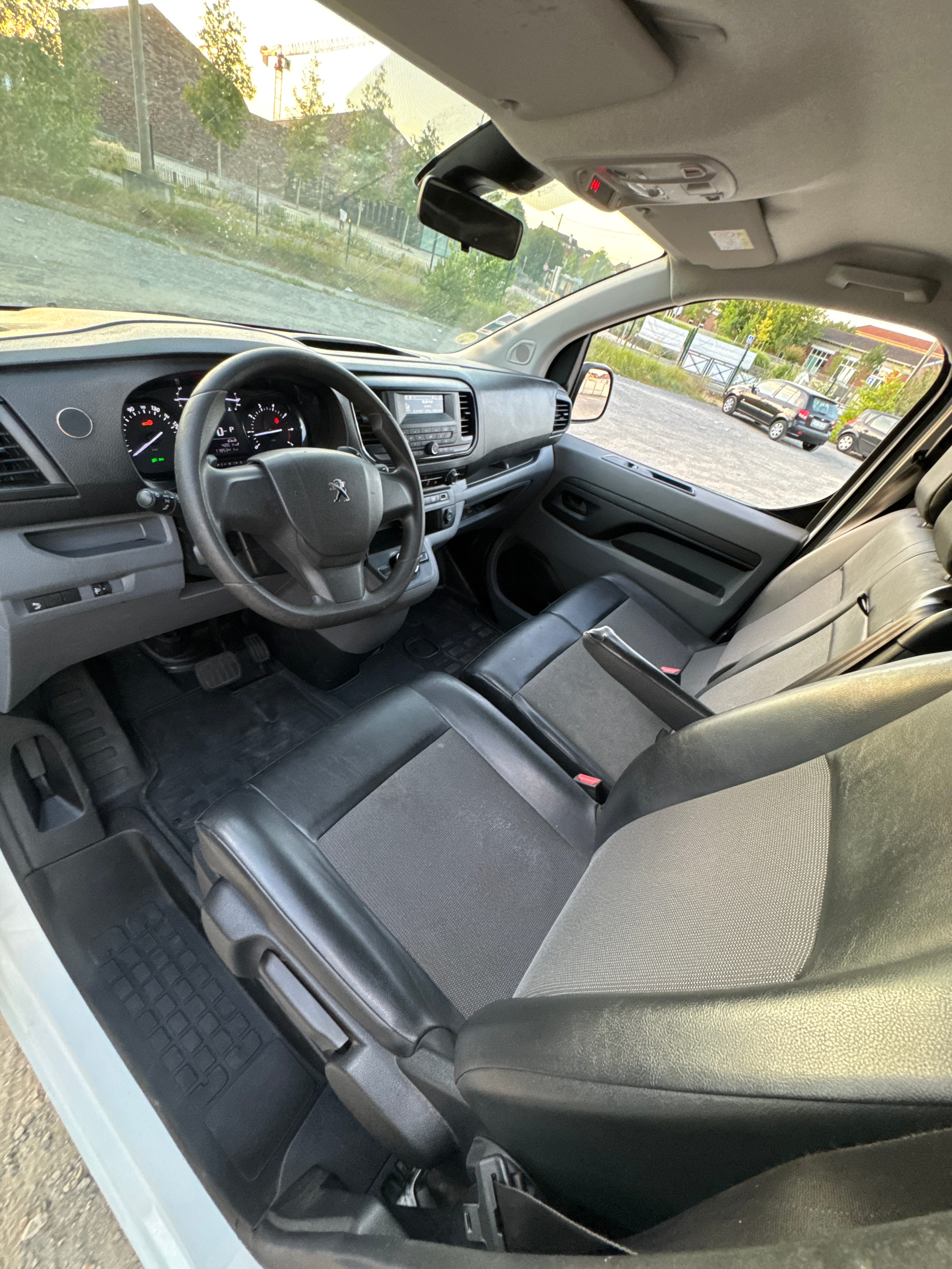 Peugeot Expert avec Audio Bluetooth