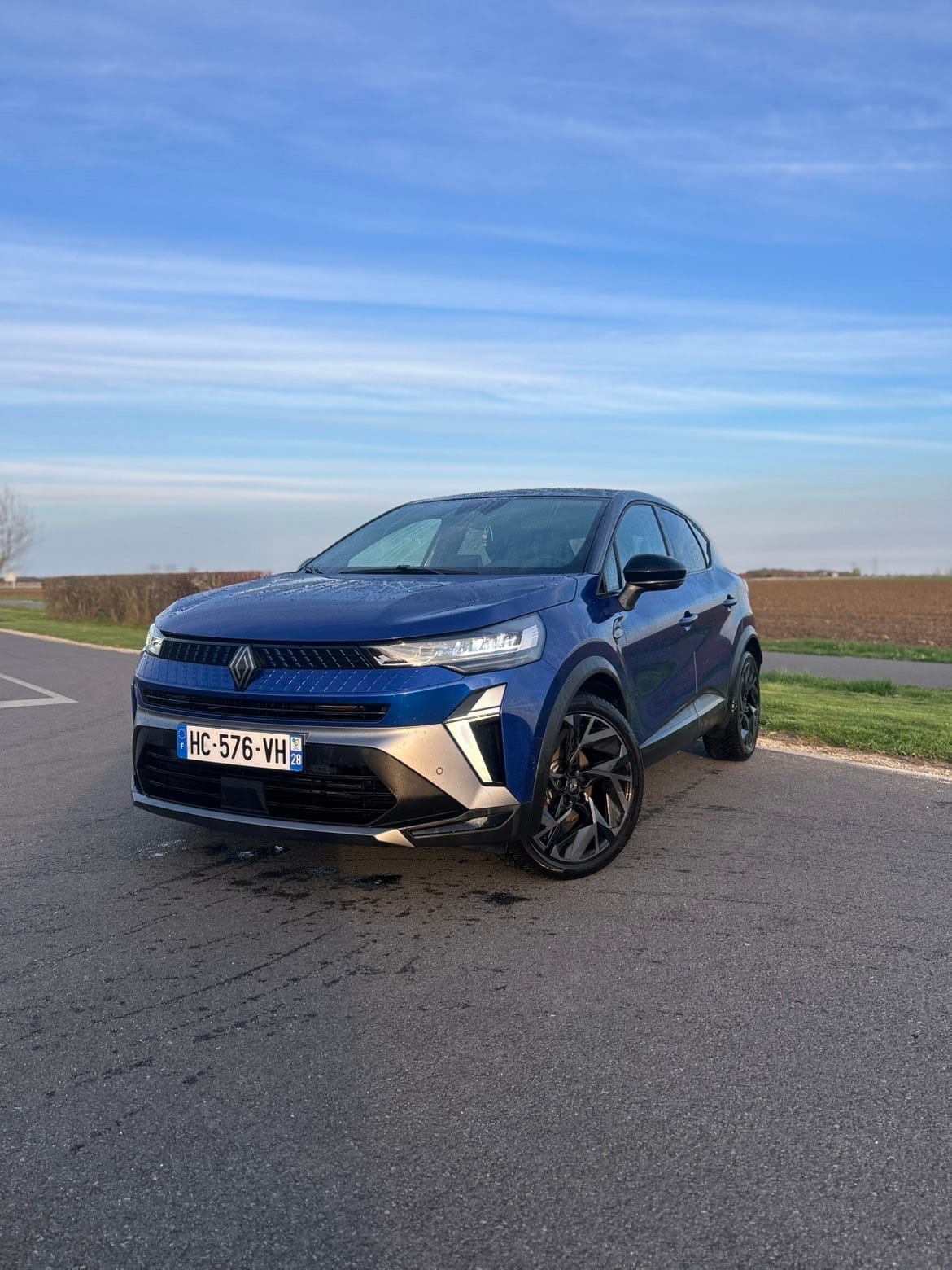 Renault Captur, 2025, Essence 98 / Électrique (hybride), automatique