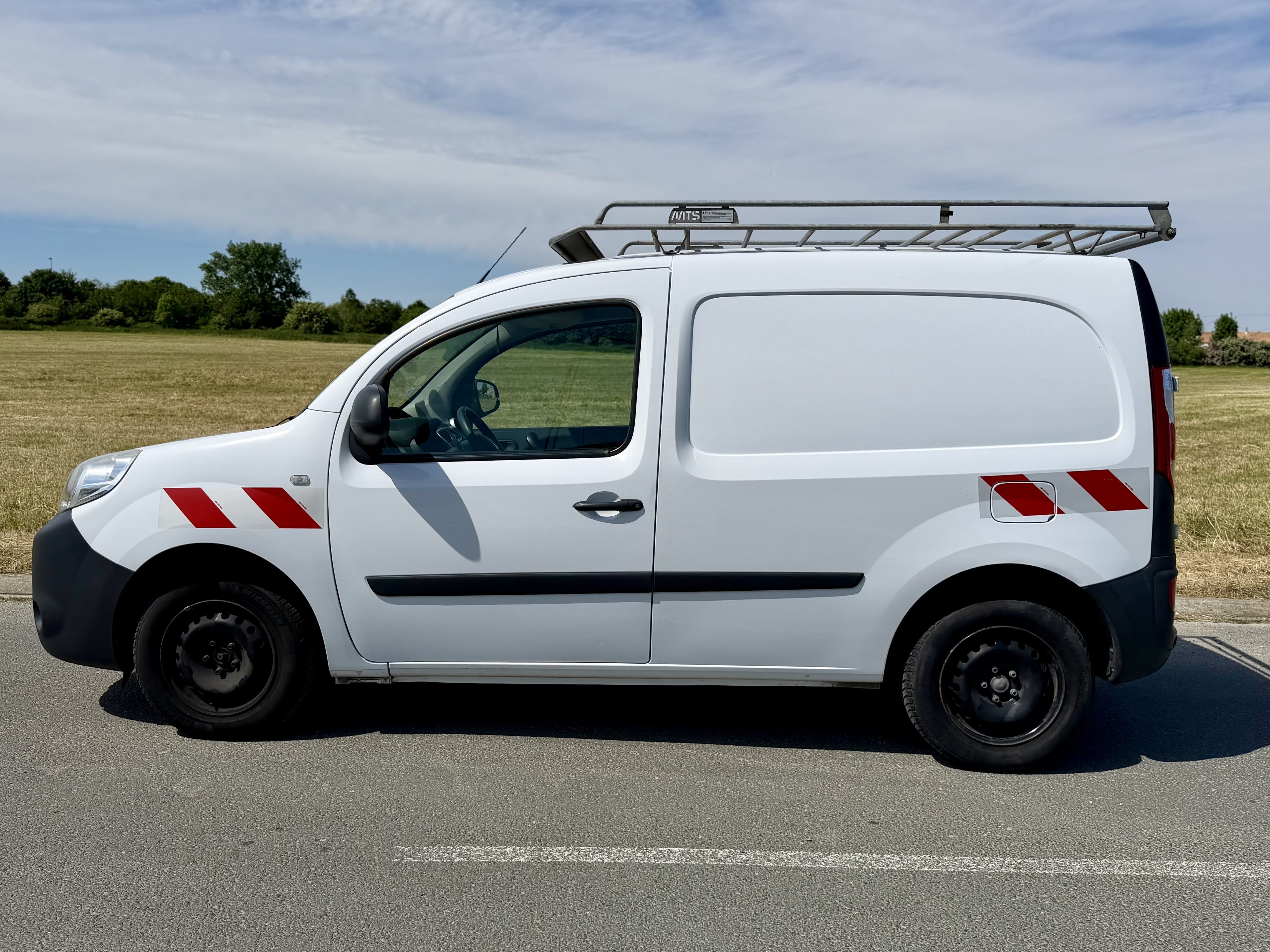 Renault Kangoo Express 3M³ - 5L/100 - Dispo 24H/24 avec Climatisation