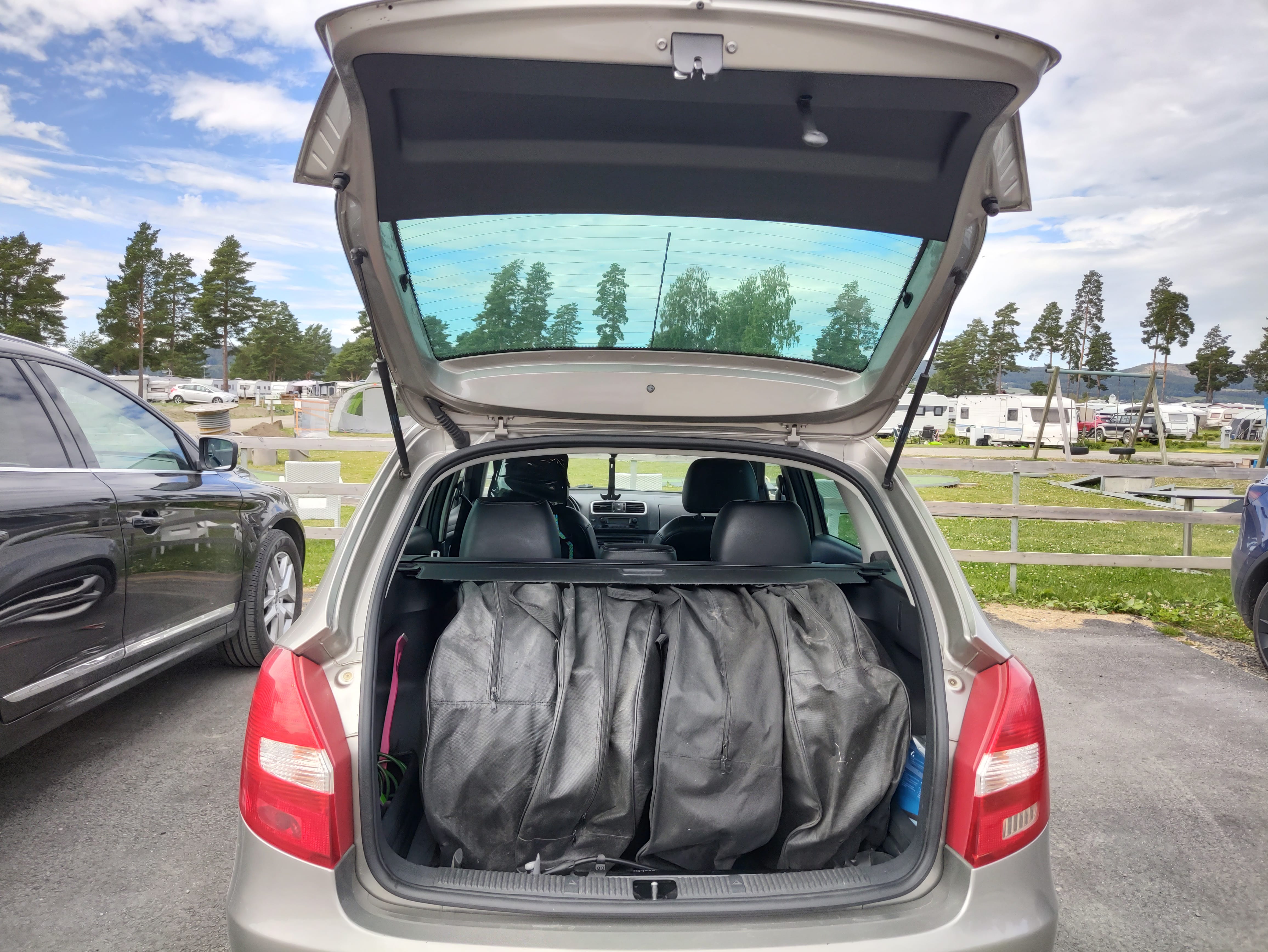 Skoda Fabia Combi 1.6 med Skiboks