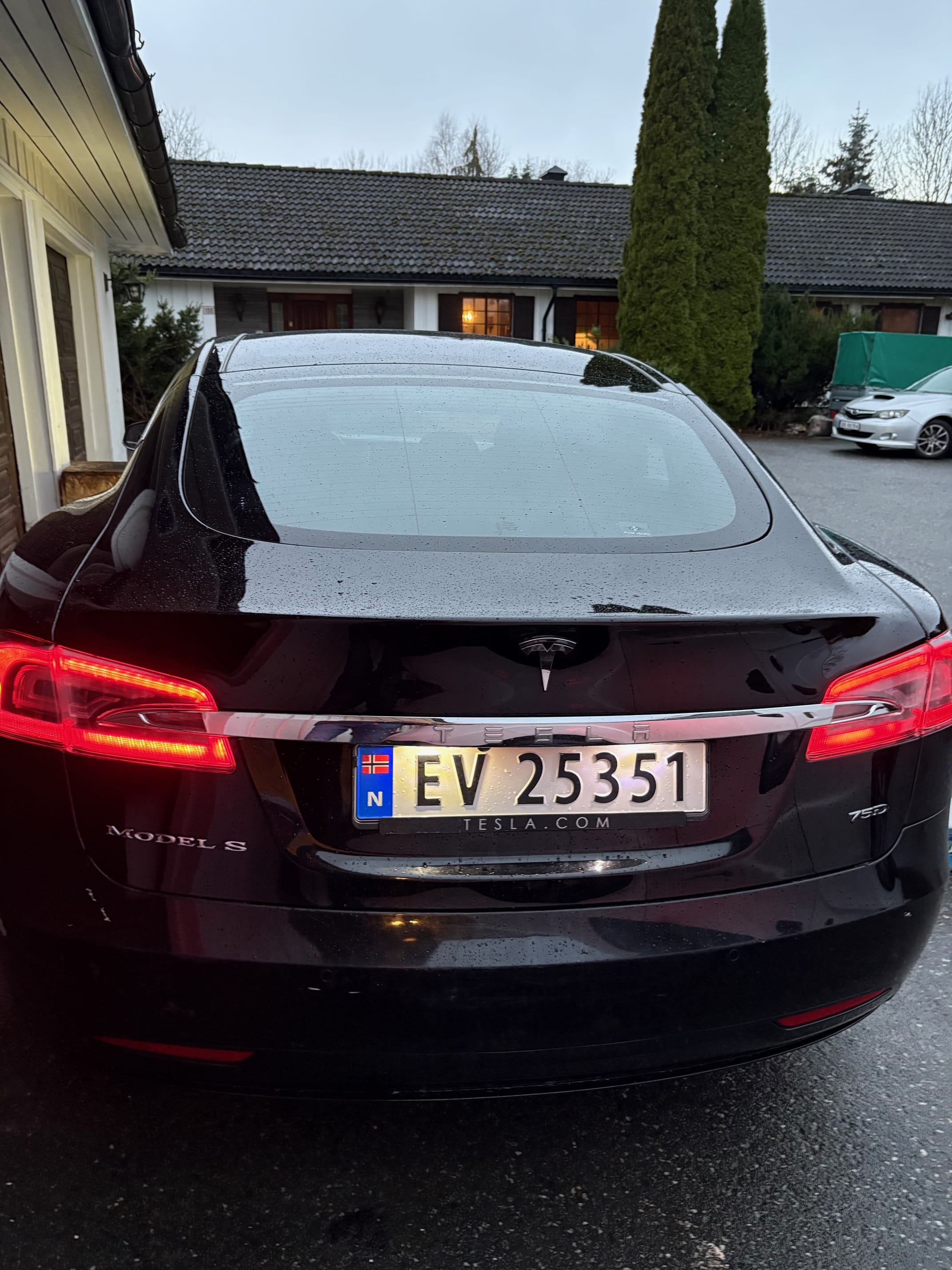 Tesla Model S 75D