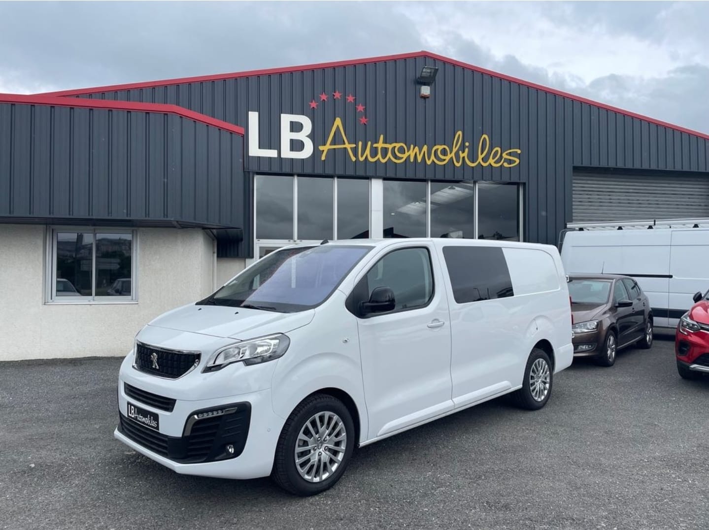 Peugeot Expert Double Cabine, 2023, Diesel, automatique, 6 places