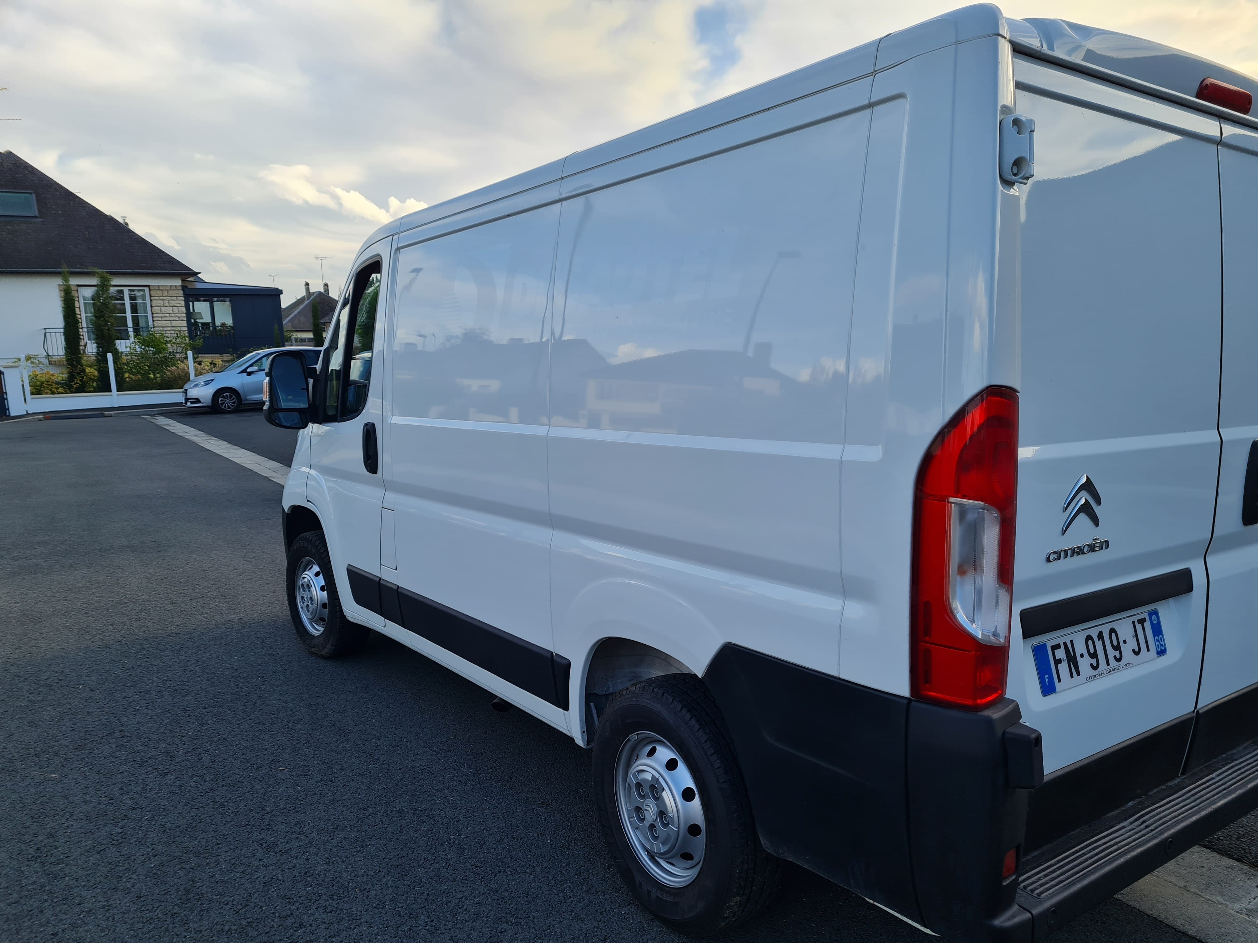 Citroen Jumper FOURGON.  9 m³ avec Climatisation