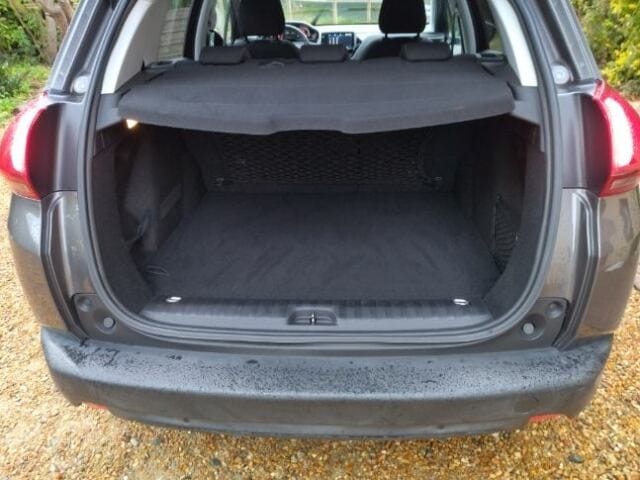 Peugeot 2008 1.2 PureTech 110 BVM5 Style avec Entrée audio / iPod