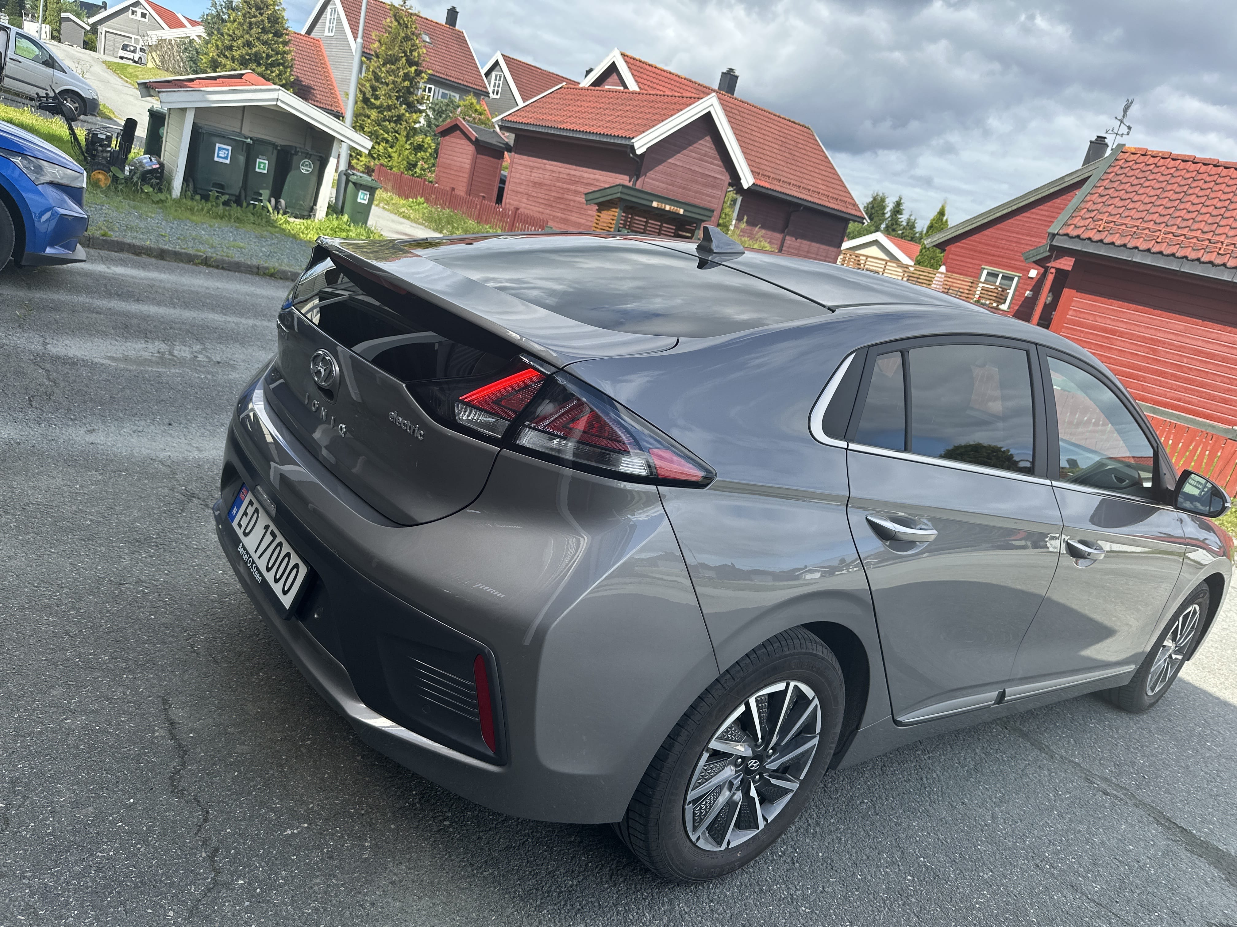 Hyundai Ioniq med GPS