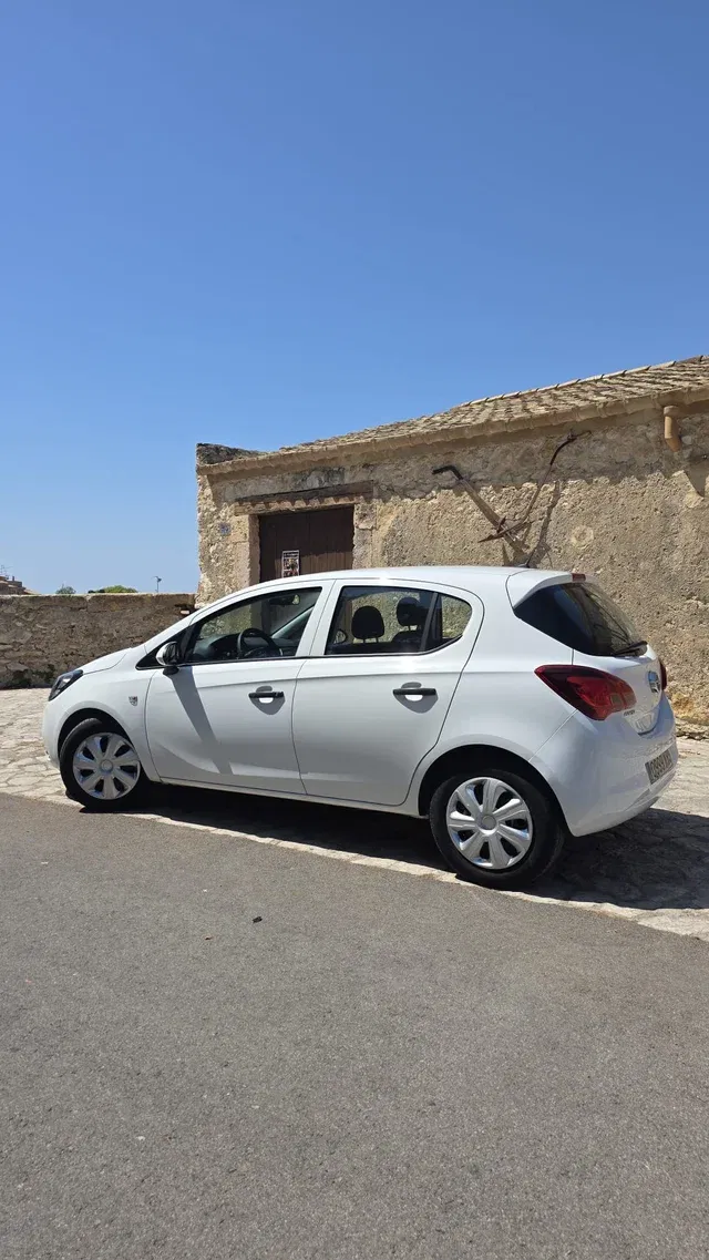 Opel Corsa con Aire acondicionado