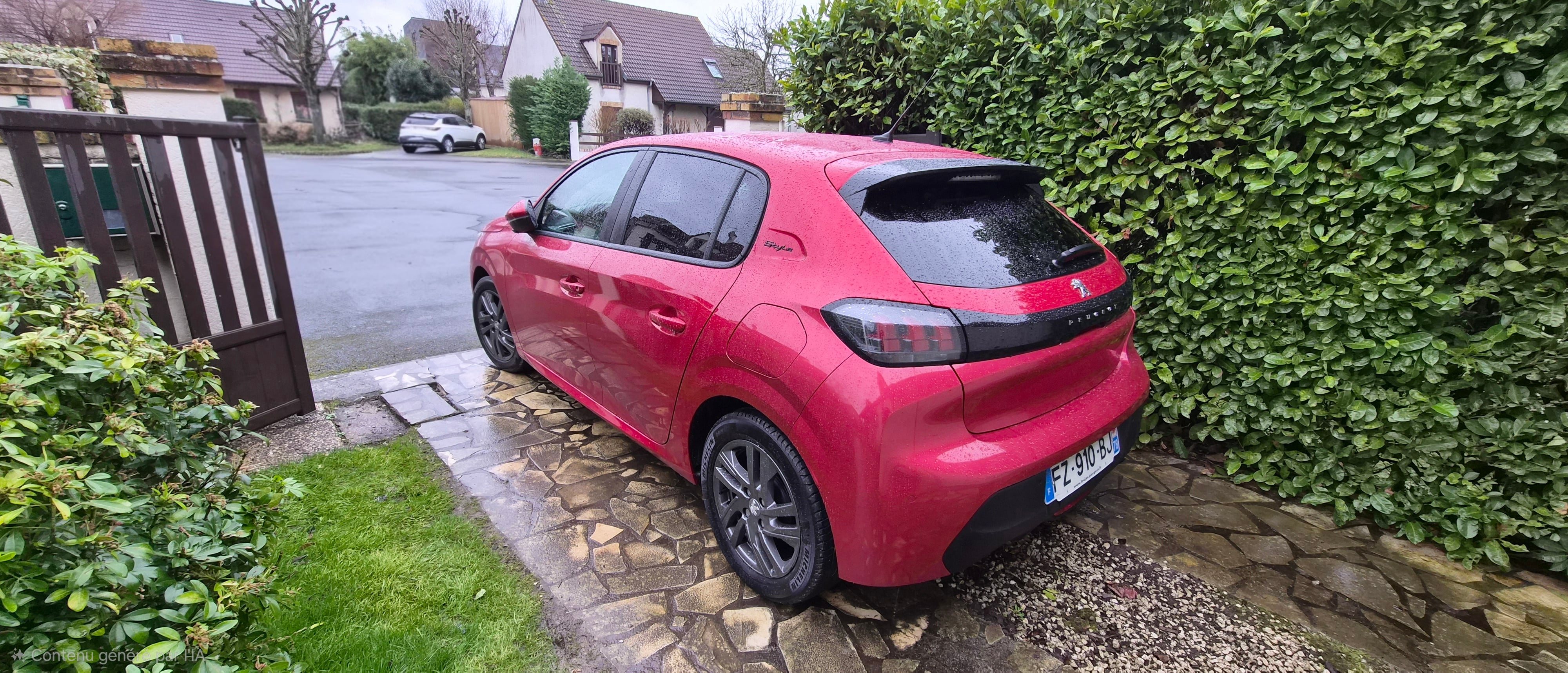 Peugeot 208 avec GPS