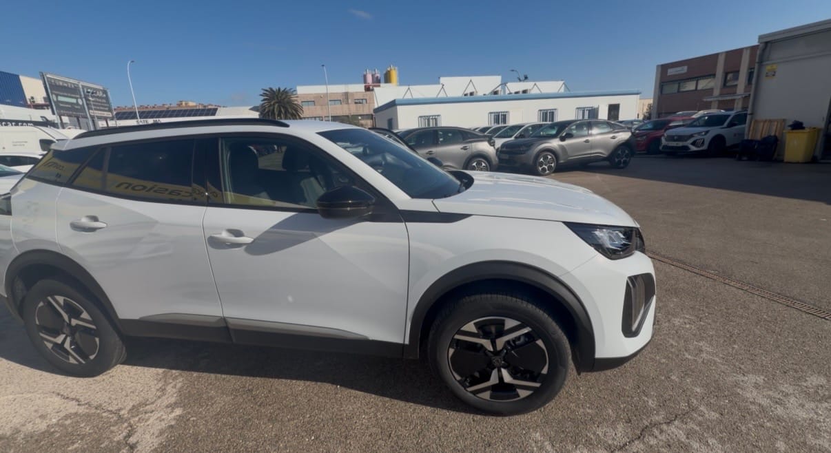 Peugeot 2008, 2025, Gasolina 95, automatic