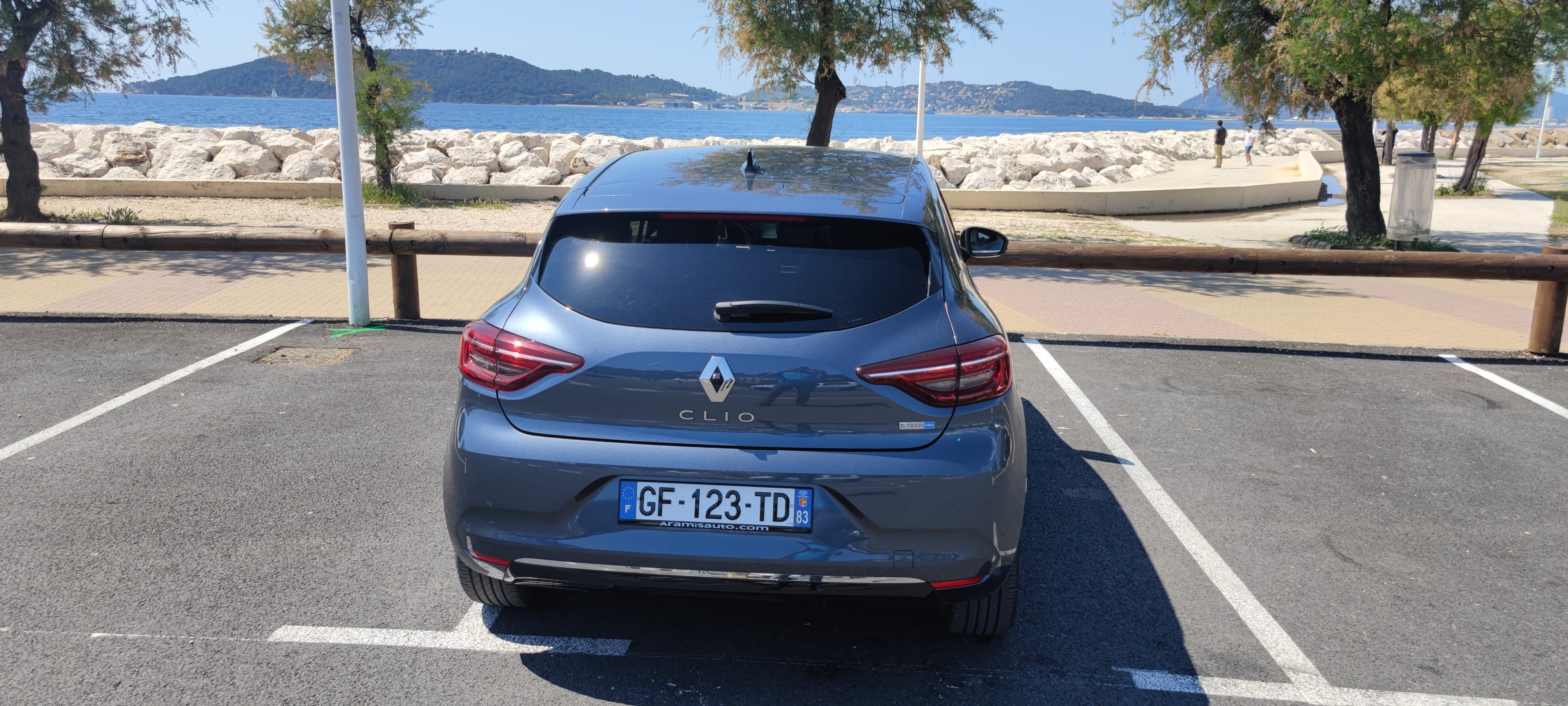 Renault Clio E-tech avec GPS