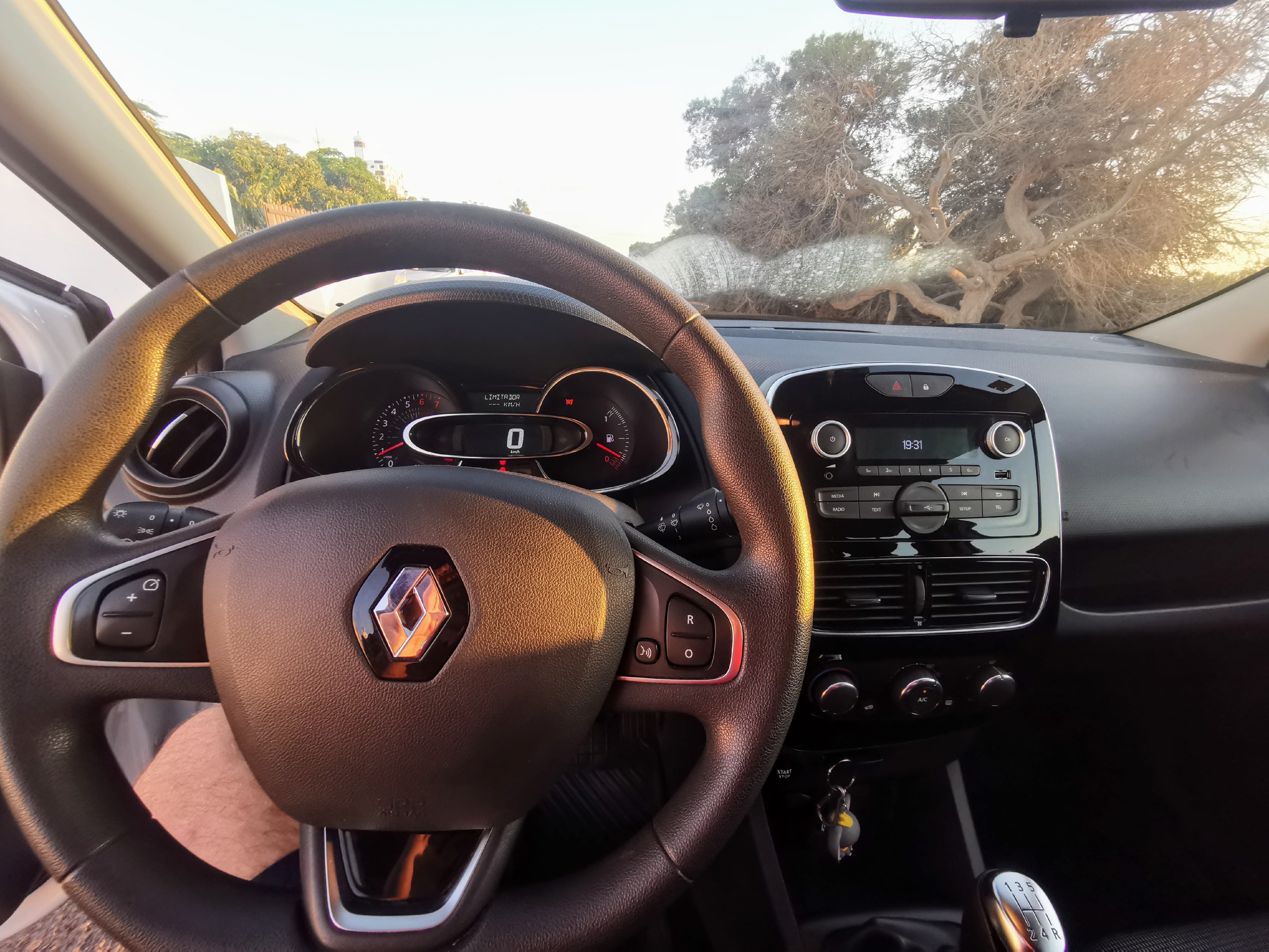 Renault Clio con Silla infantil