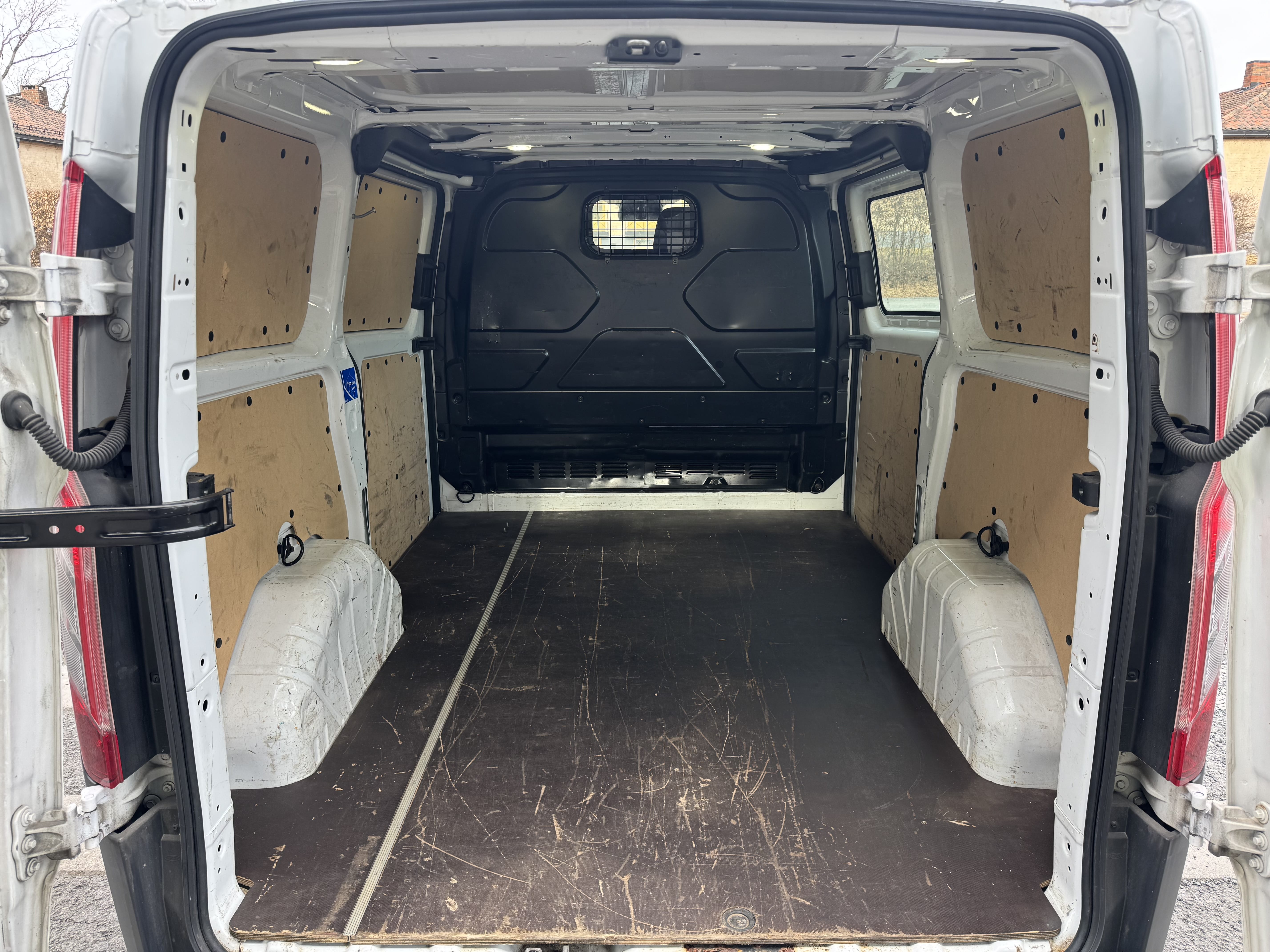 Ford Transit Varebil 2.0 med Tilhengerfeste