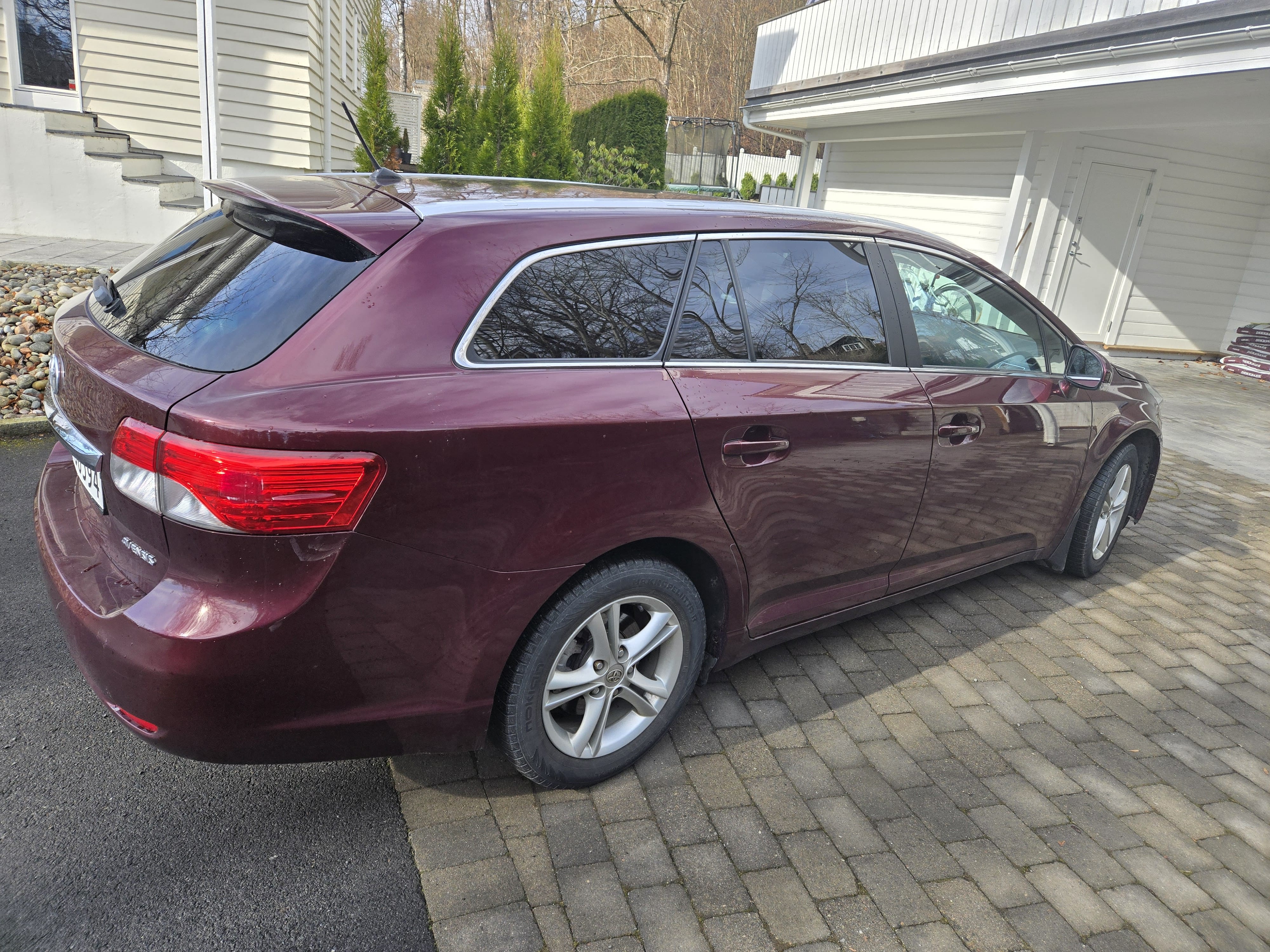 Toyota Avensis med GPS
