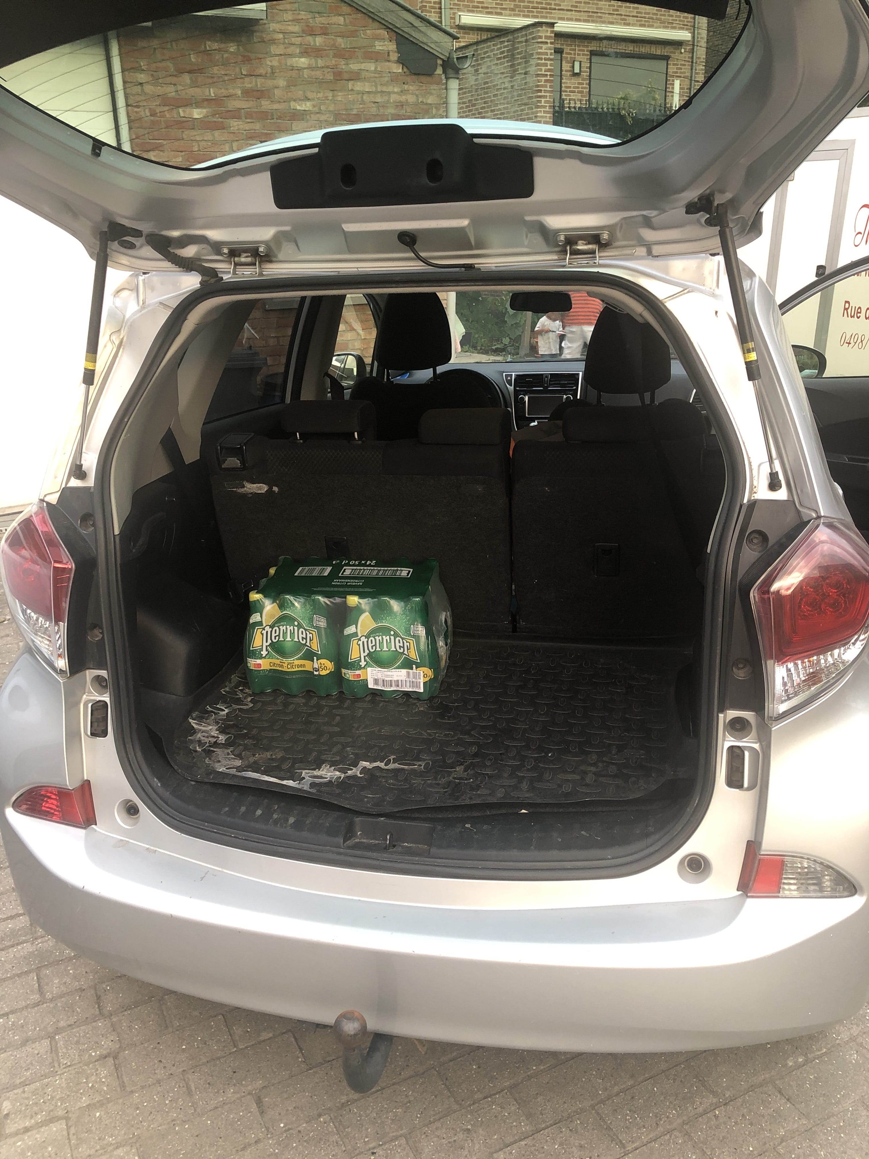 Toyota Verso-S avec Siège bébé