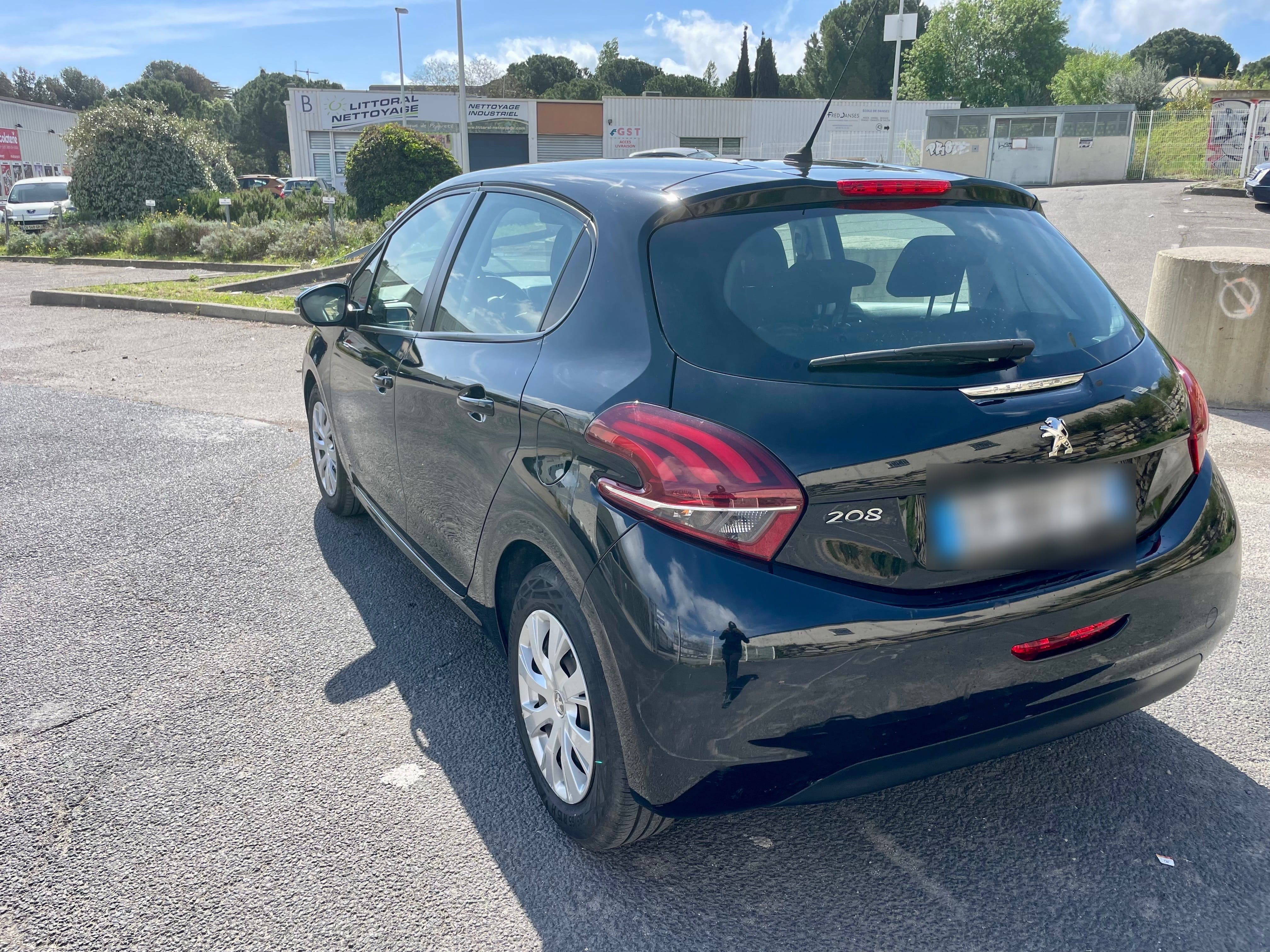 Peugeot 208 avec Climatisation
