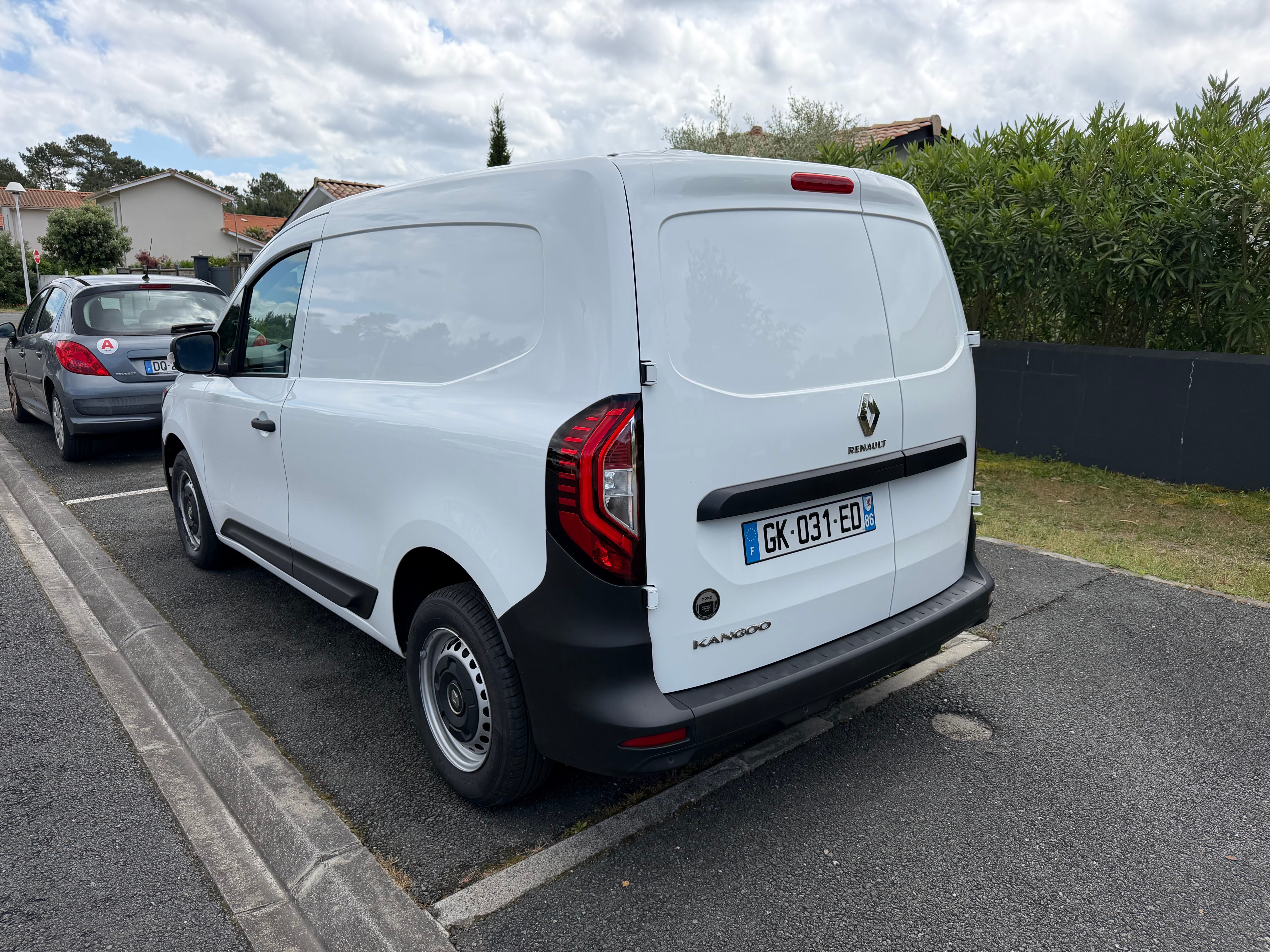 Renault Kangoo Van 1.3 TCe avec GPS