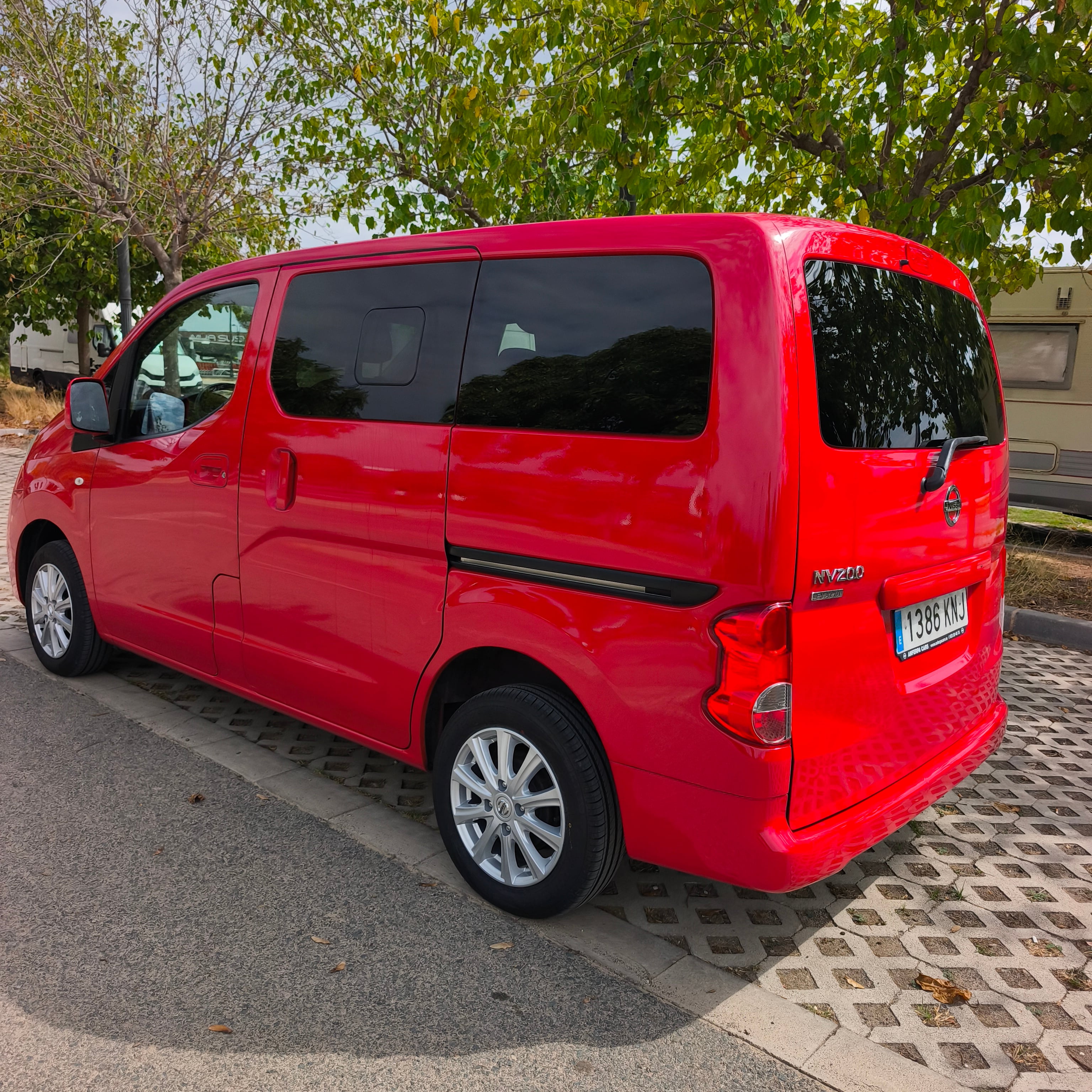 Nissan NV200 Combi con Cámara de marcha atrás