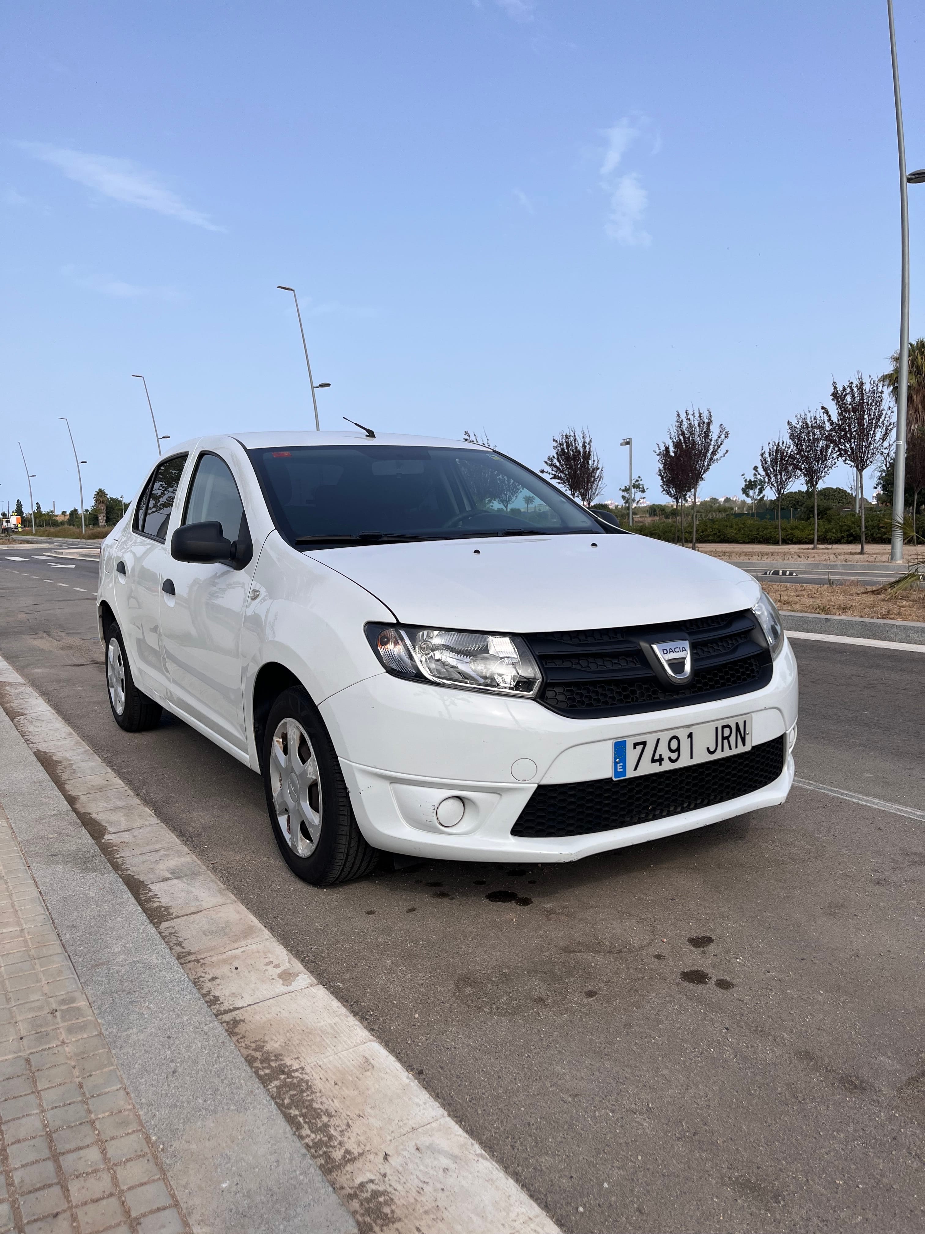 Dacia Logan, 2016, Gasolina 95