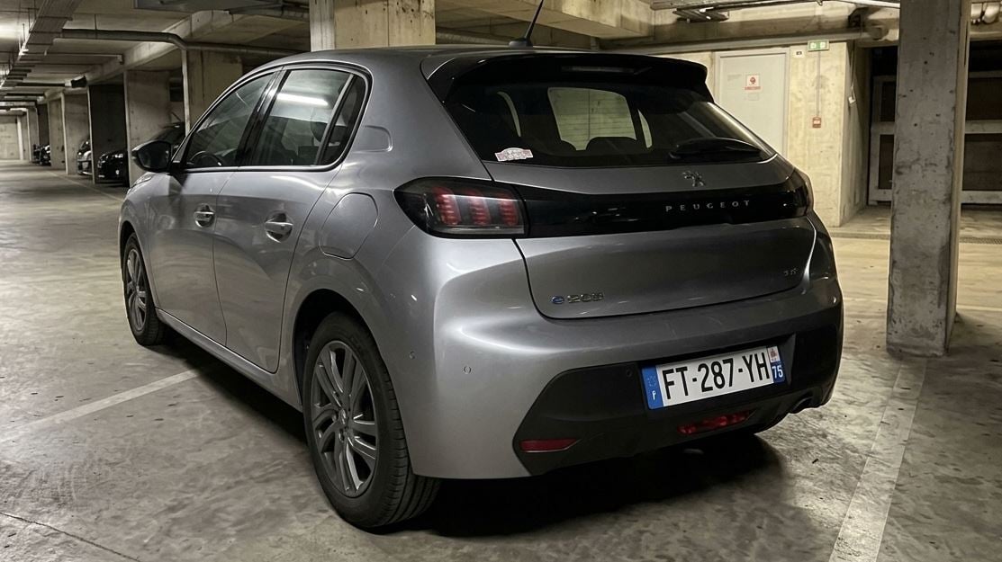Peugeot 208 avec Climatisation
