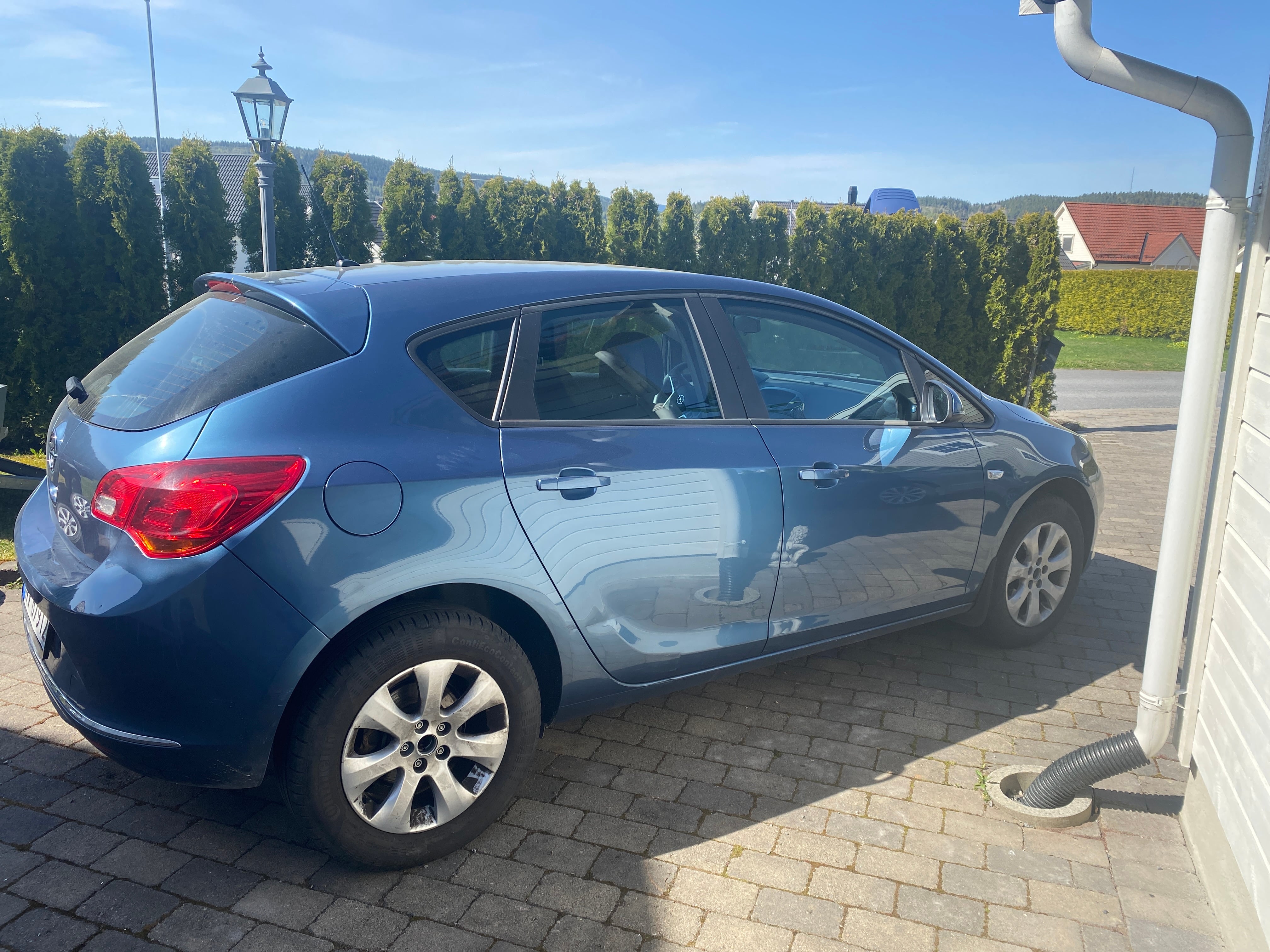 Opel Astra med Bluetooth audio