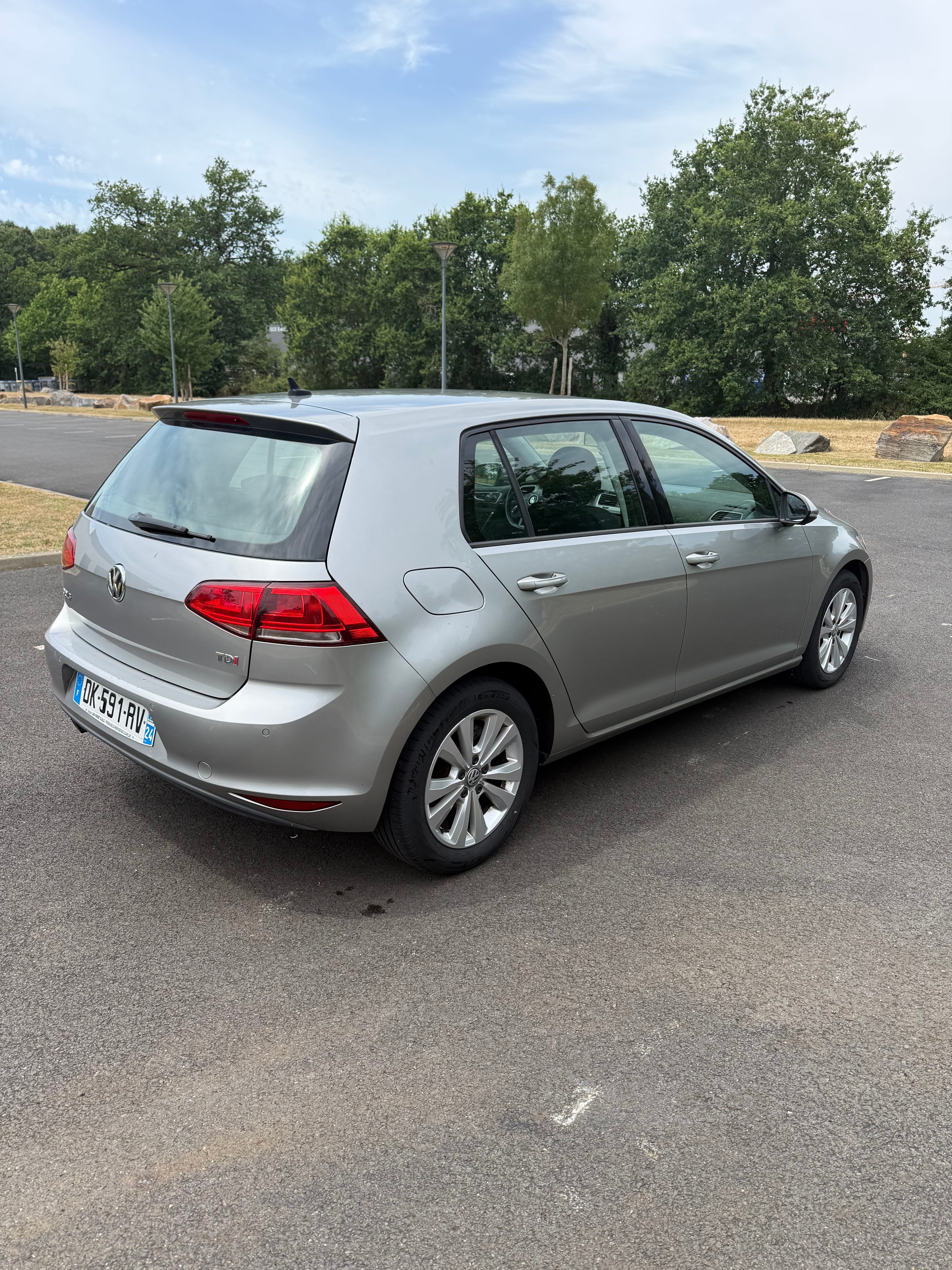 Volkswagen Golf avec GPS