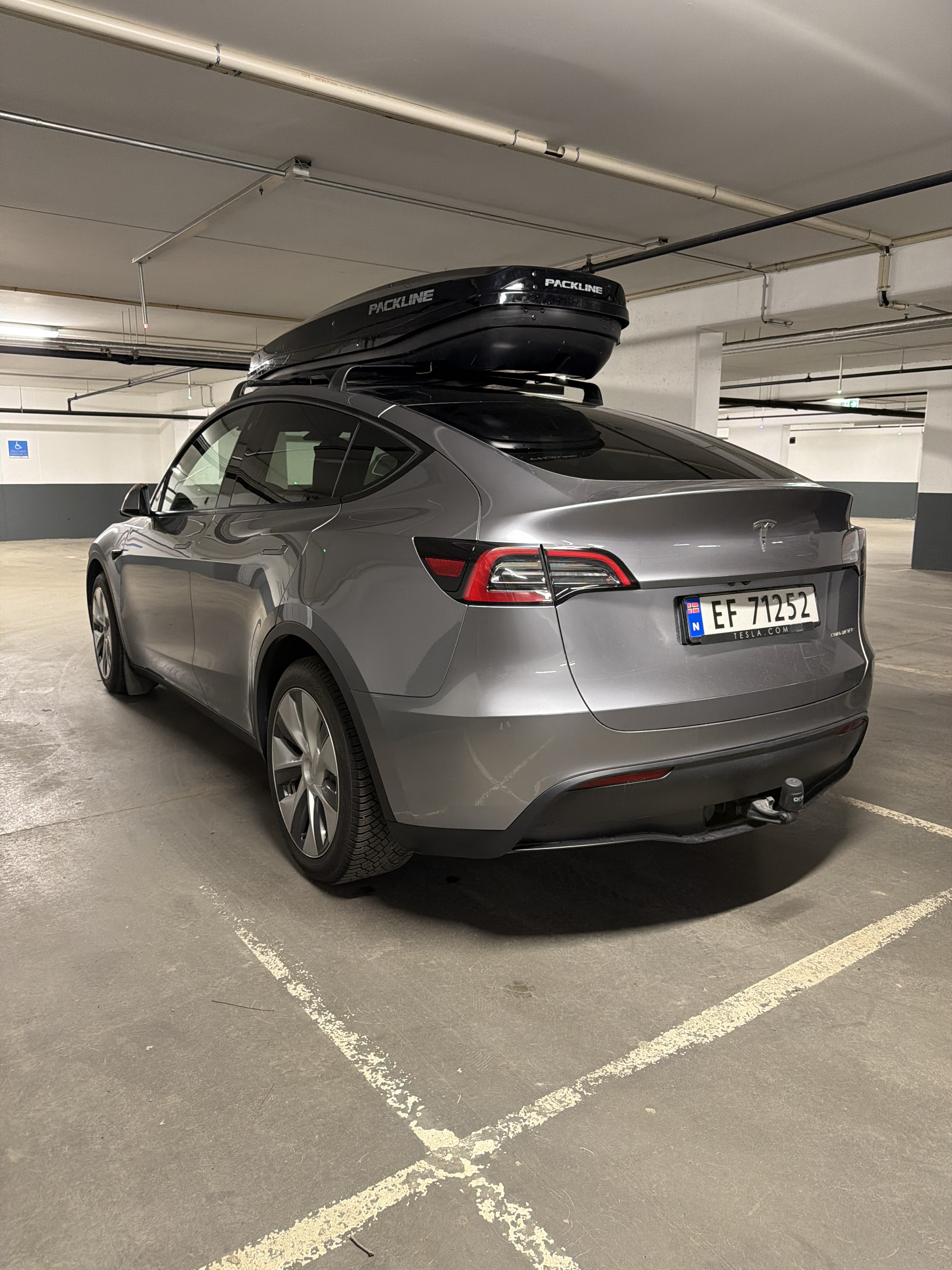 Tesla Model Y Long Range med Aircondition
