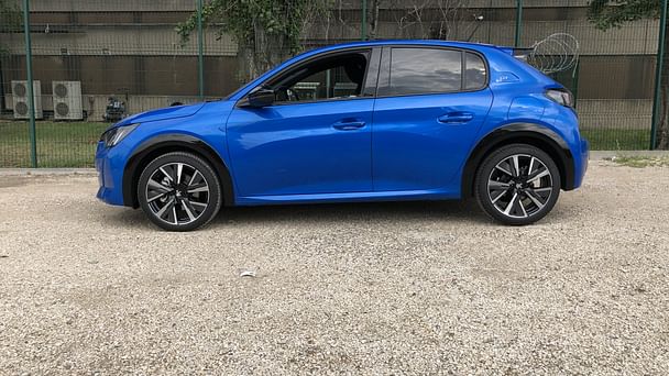 Peugeot 208 208 II 1.2 PTEC avec Climatisation