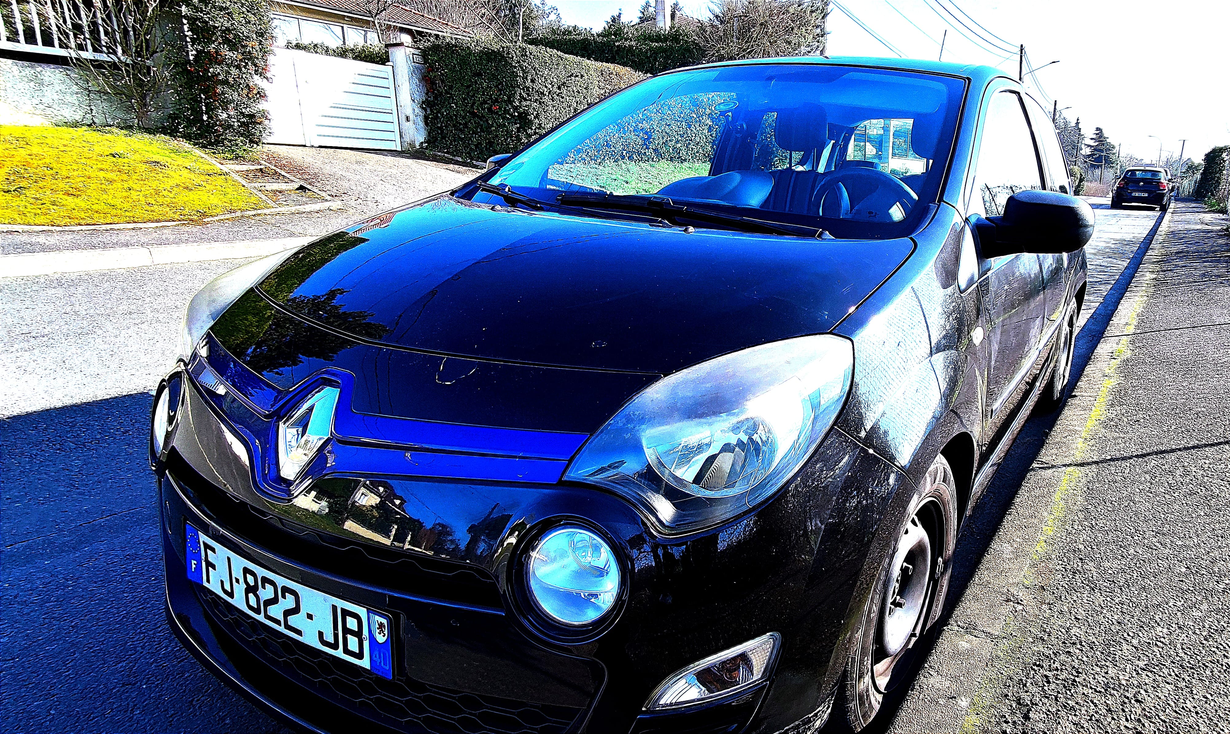 Renault Twingo with Cruise control