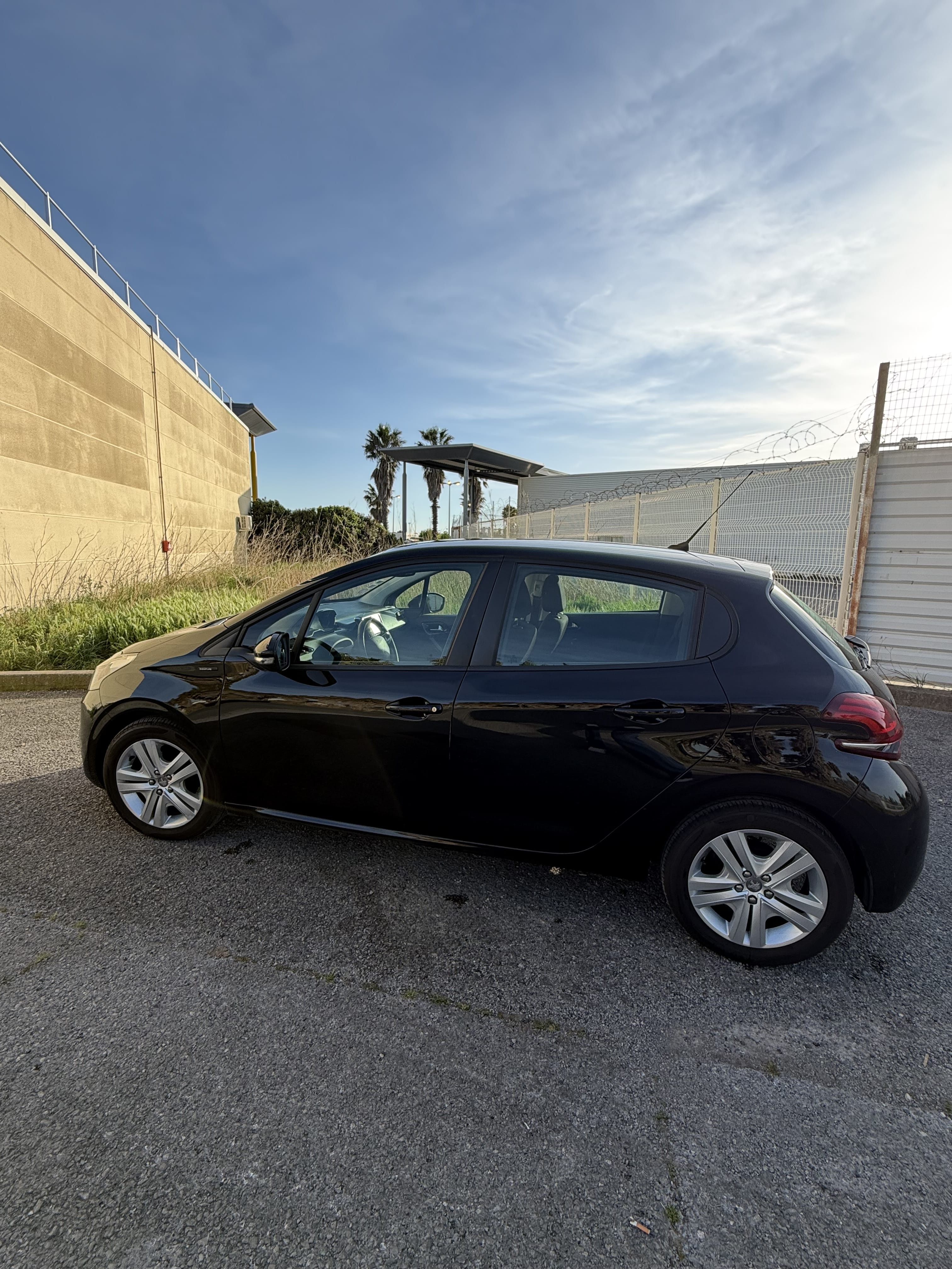 Peugeot 208 avec Climatisation