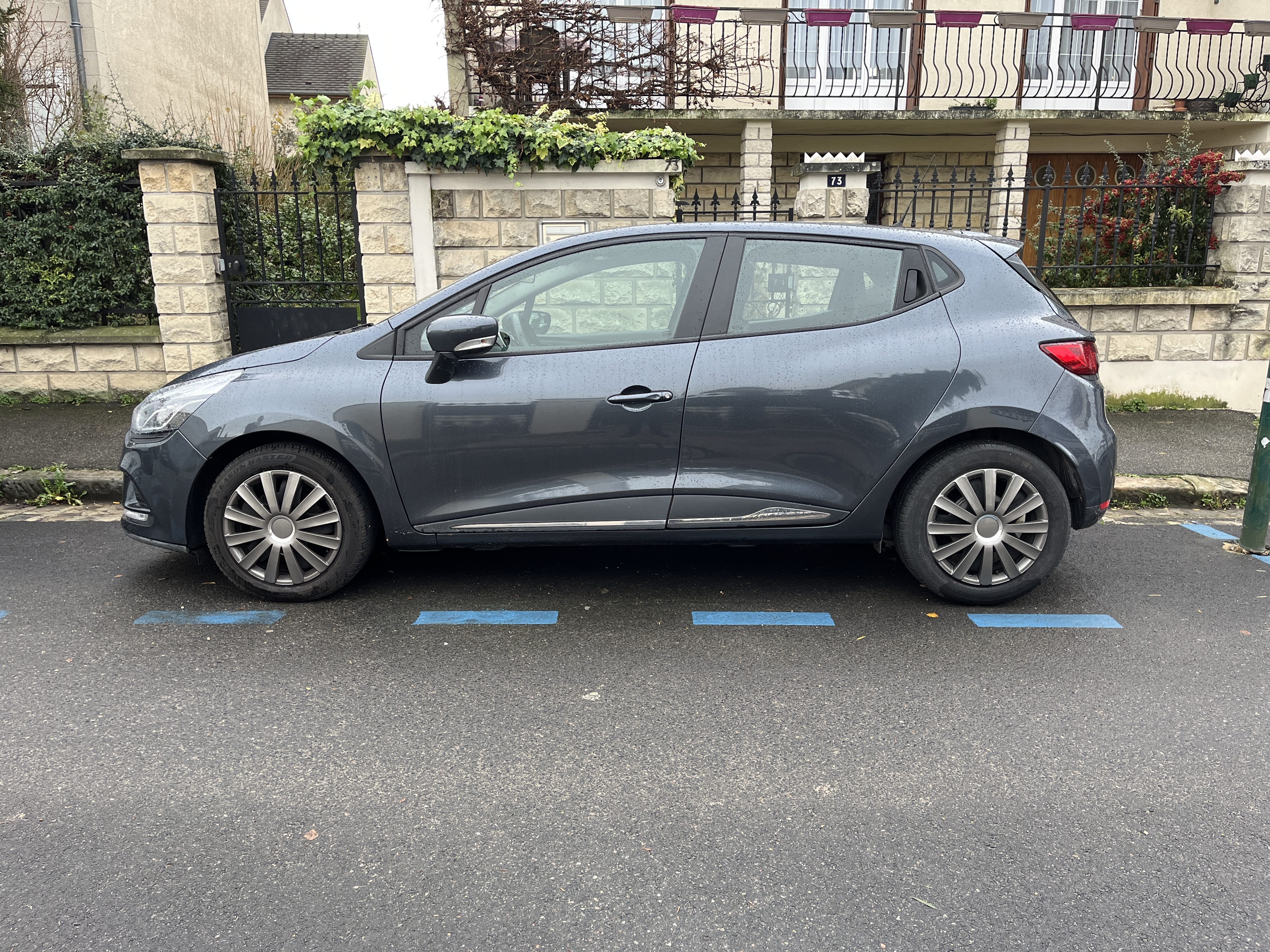 Renault Clio avec Climatisation