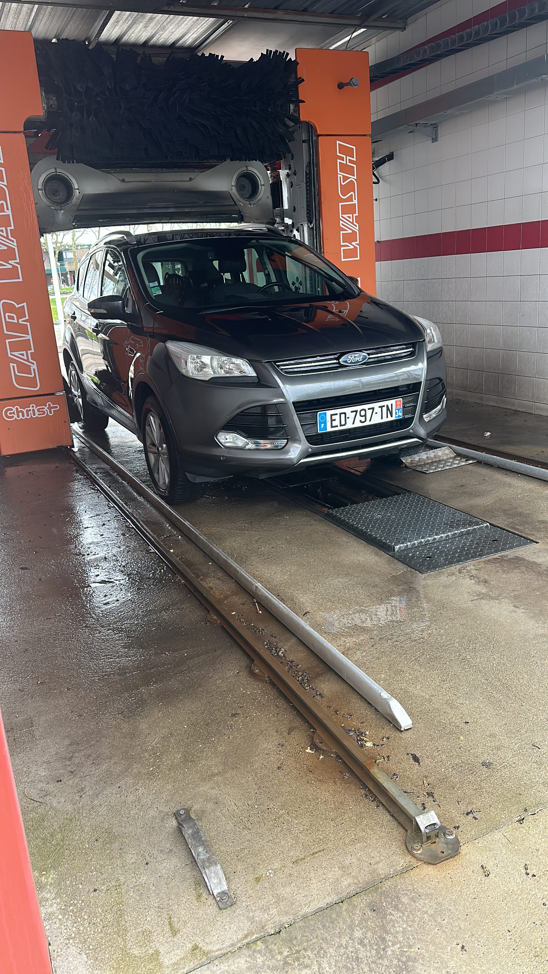 Ford Kuga avec Régulateur de vitesse