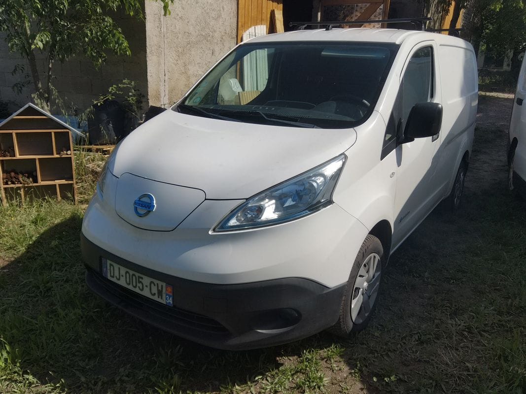 Nissan e-NV200 Fourgon électrique idéal petits trajets avec sangles, 2014, Électrique, automatique
