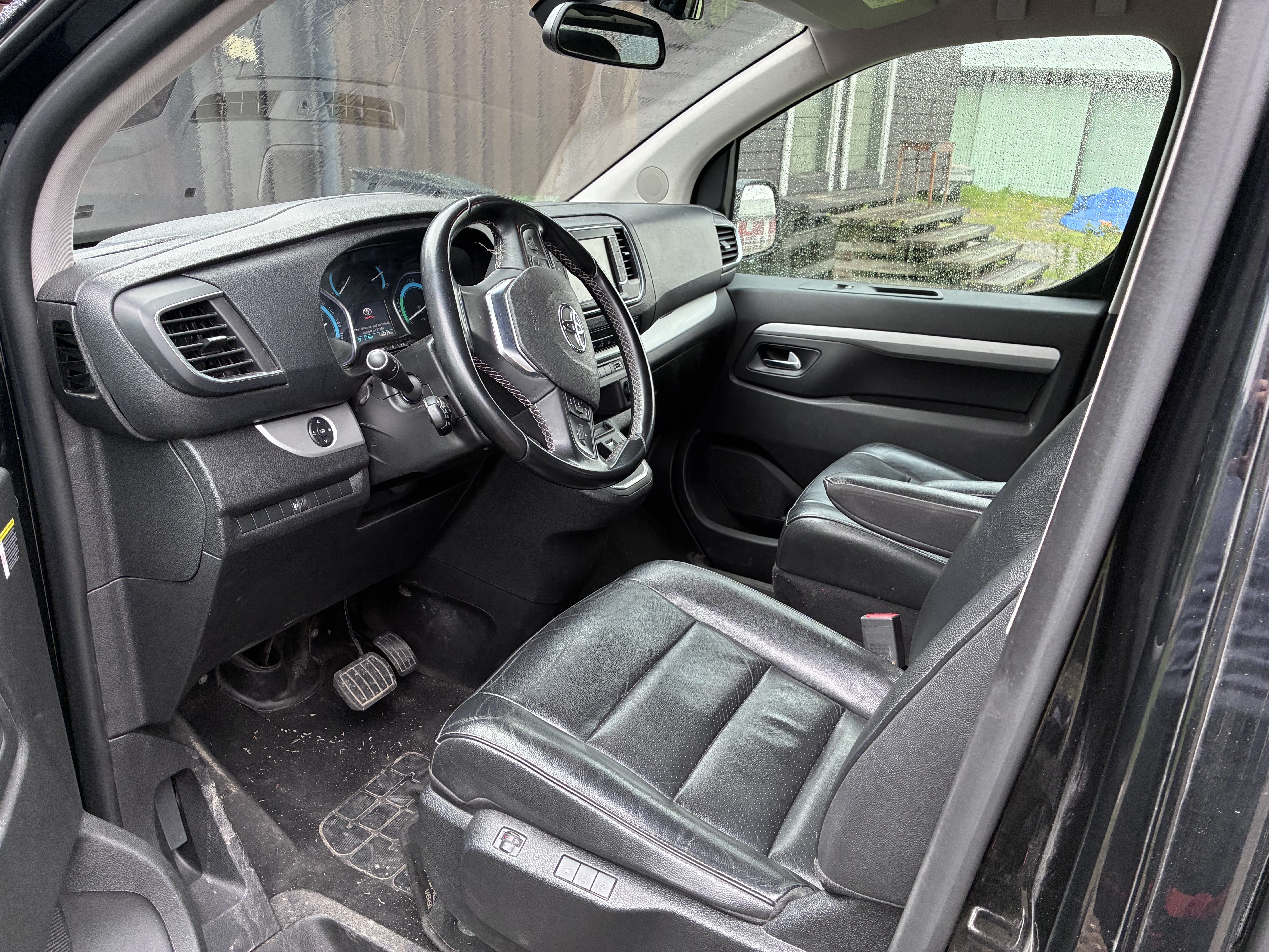 Toyota Proace Verso med Aircondition