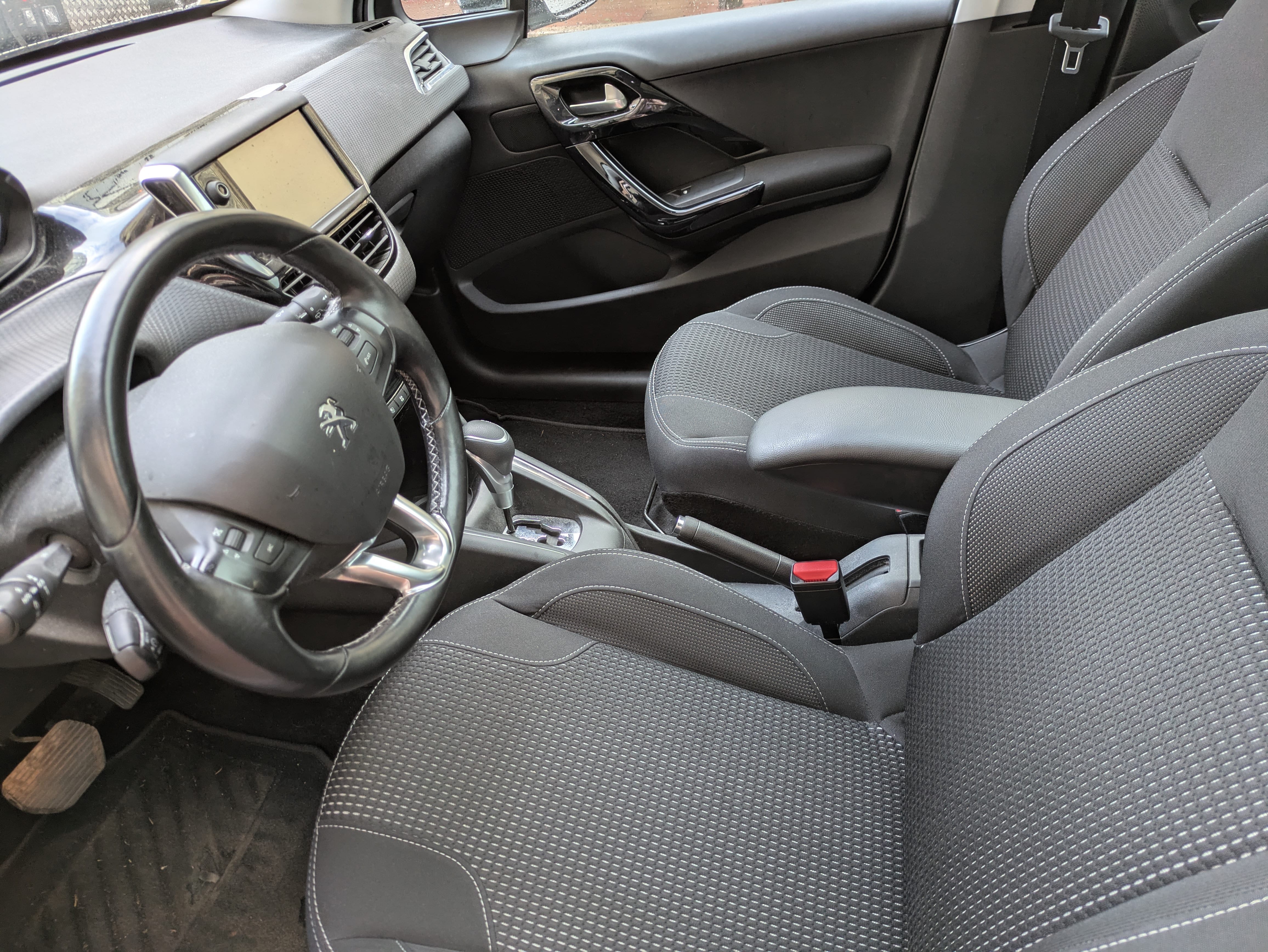 Peugeot 208 avec Régulateur de vitesse