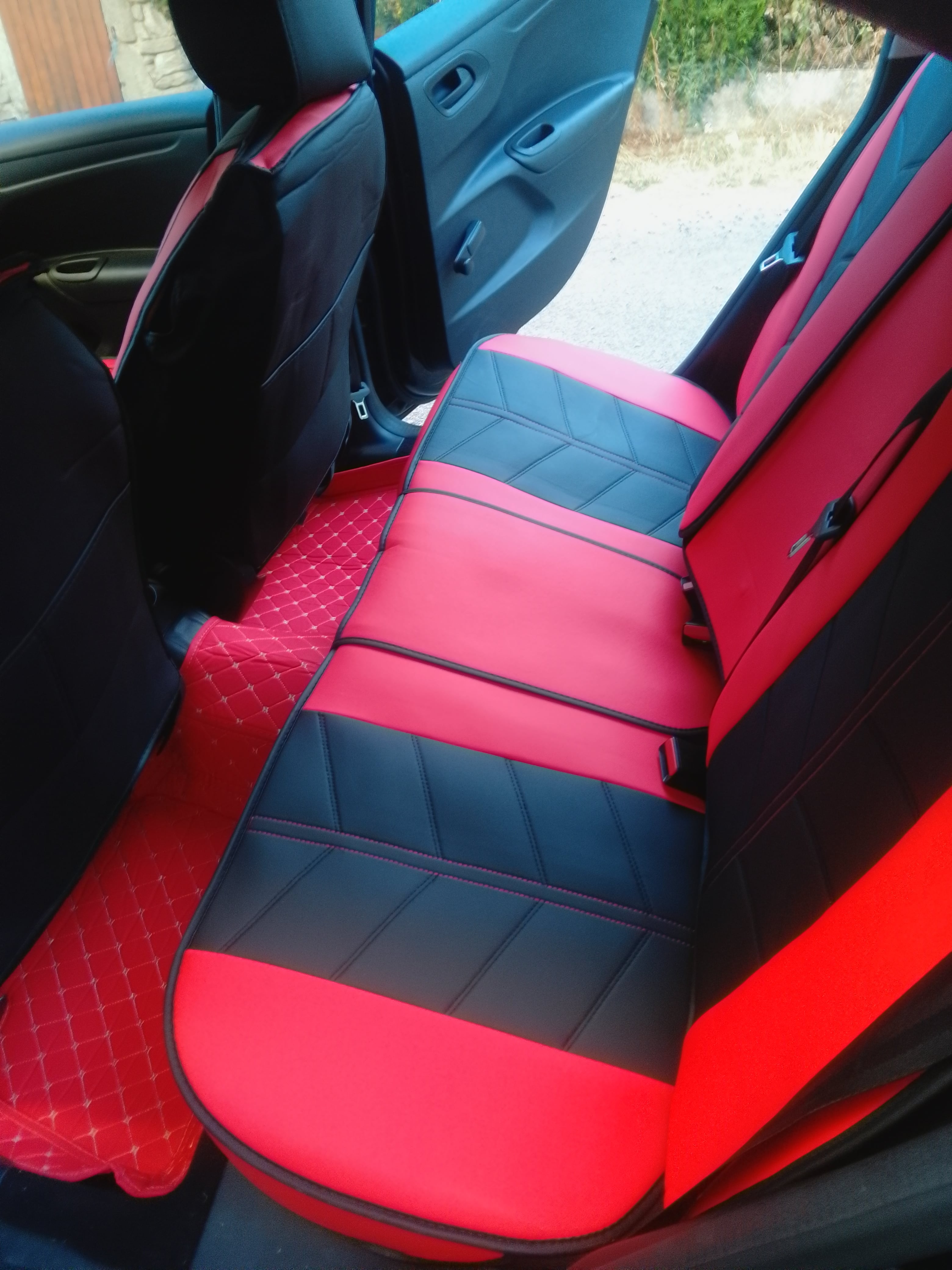 Peugeot 301 1,5 HDI avec Audio Bluetooth