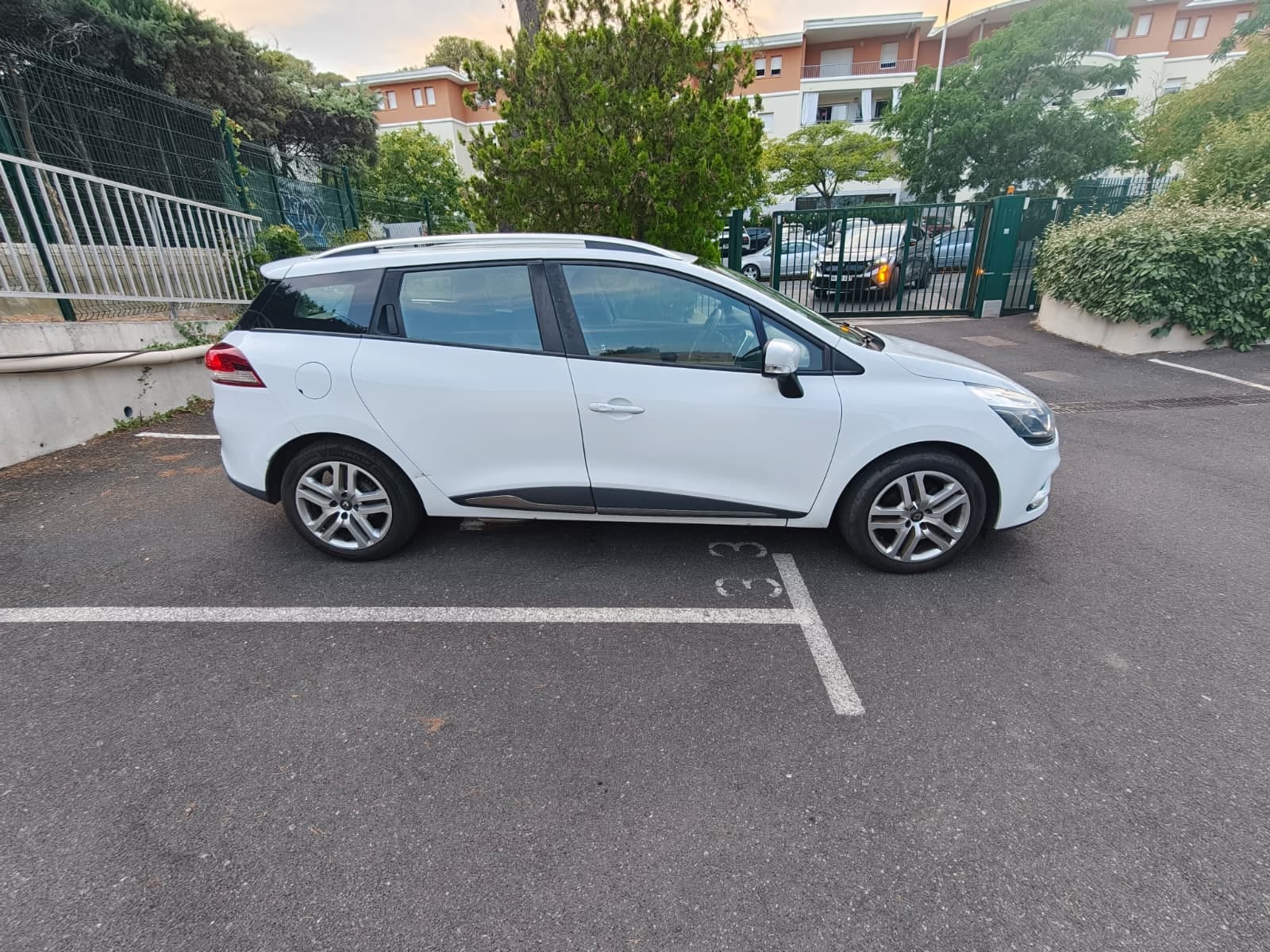 Renault Clio Estate avec Entrée audio / iPod