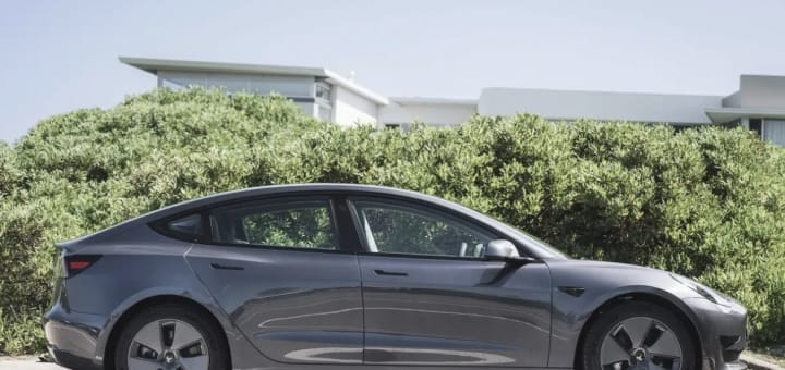 Tesla Model 3 con Aire acondicionado
