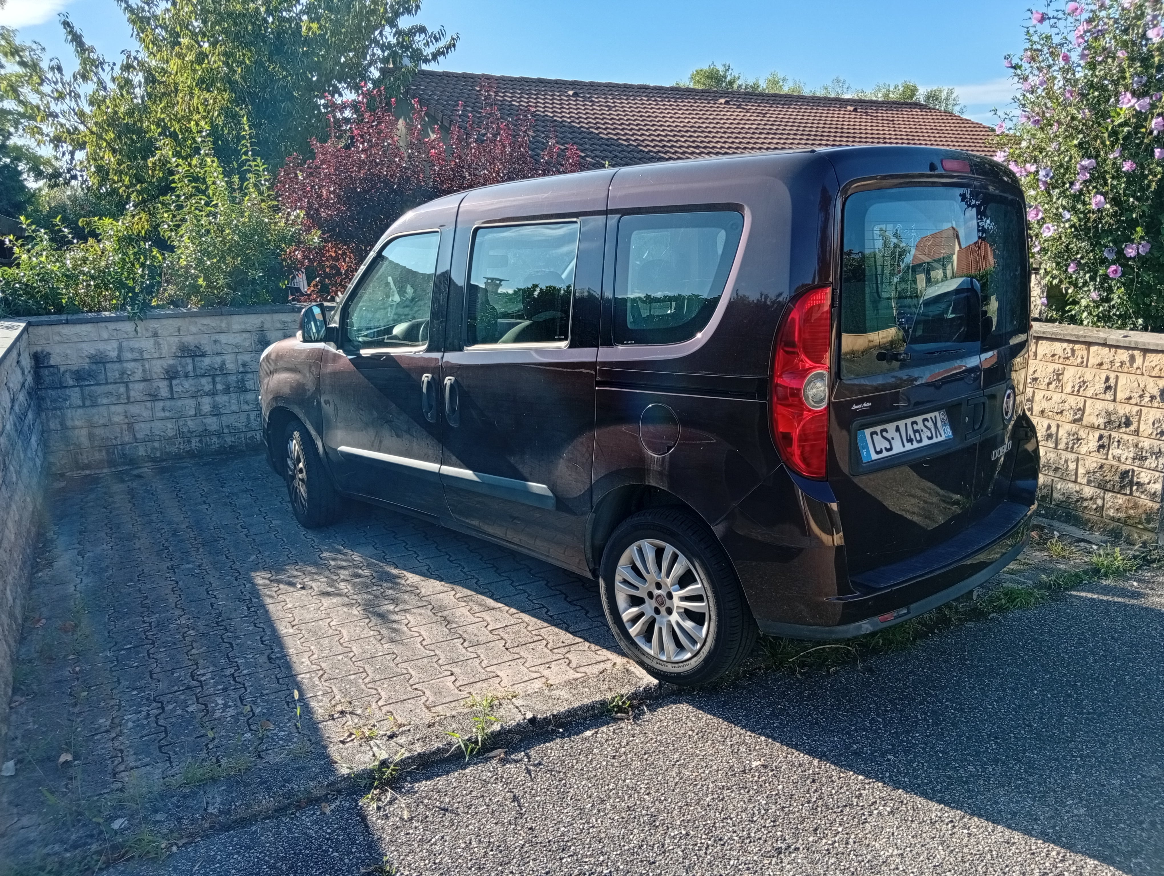 Fiat Doblo avec Autoradio