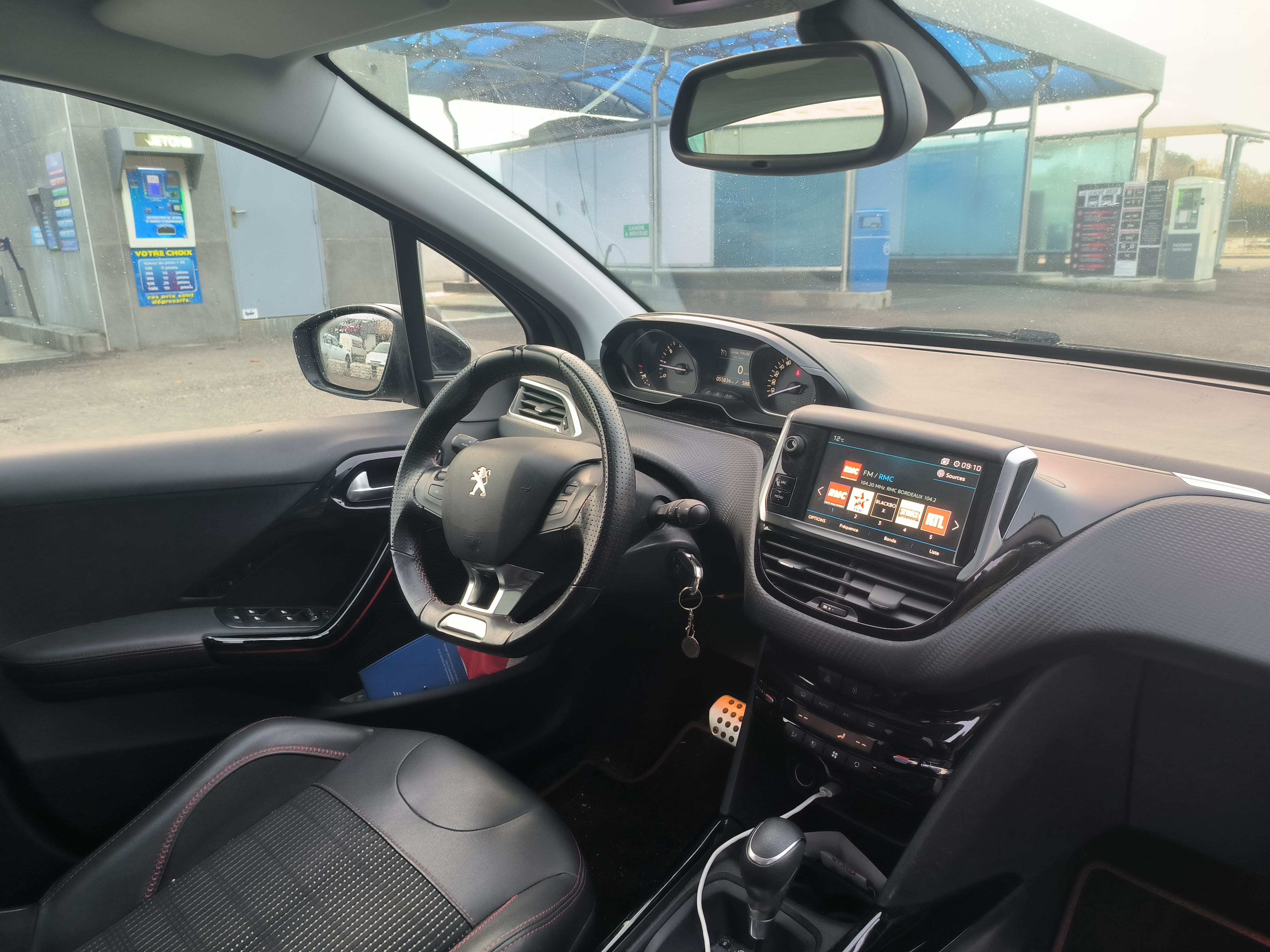 Peugeot 2008 GT line avec Chaines