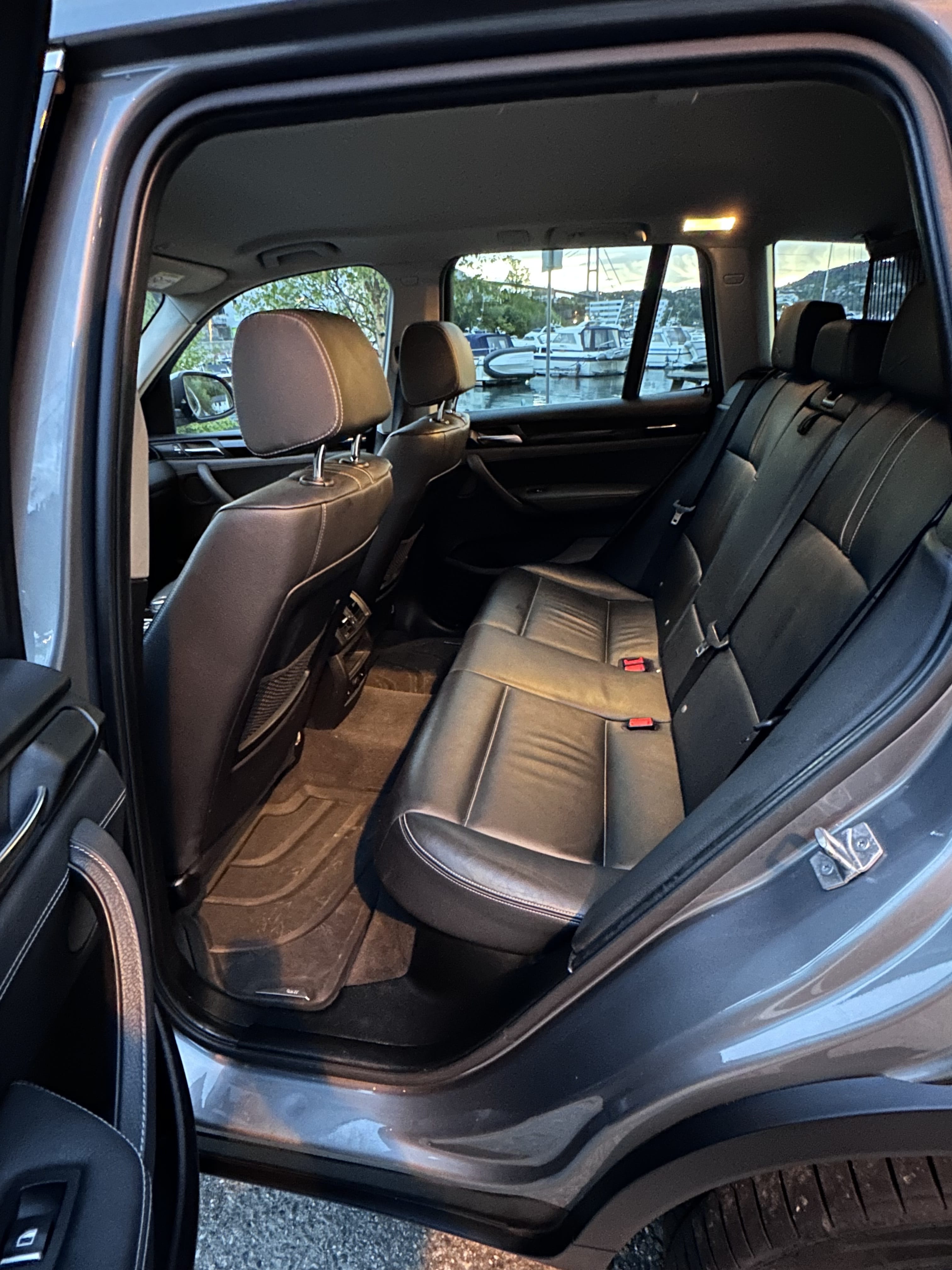 BMW X3 xDrive20d med Bluetooth audio