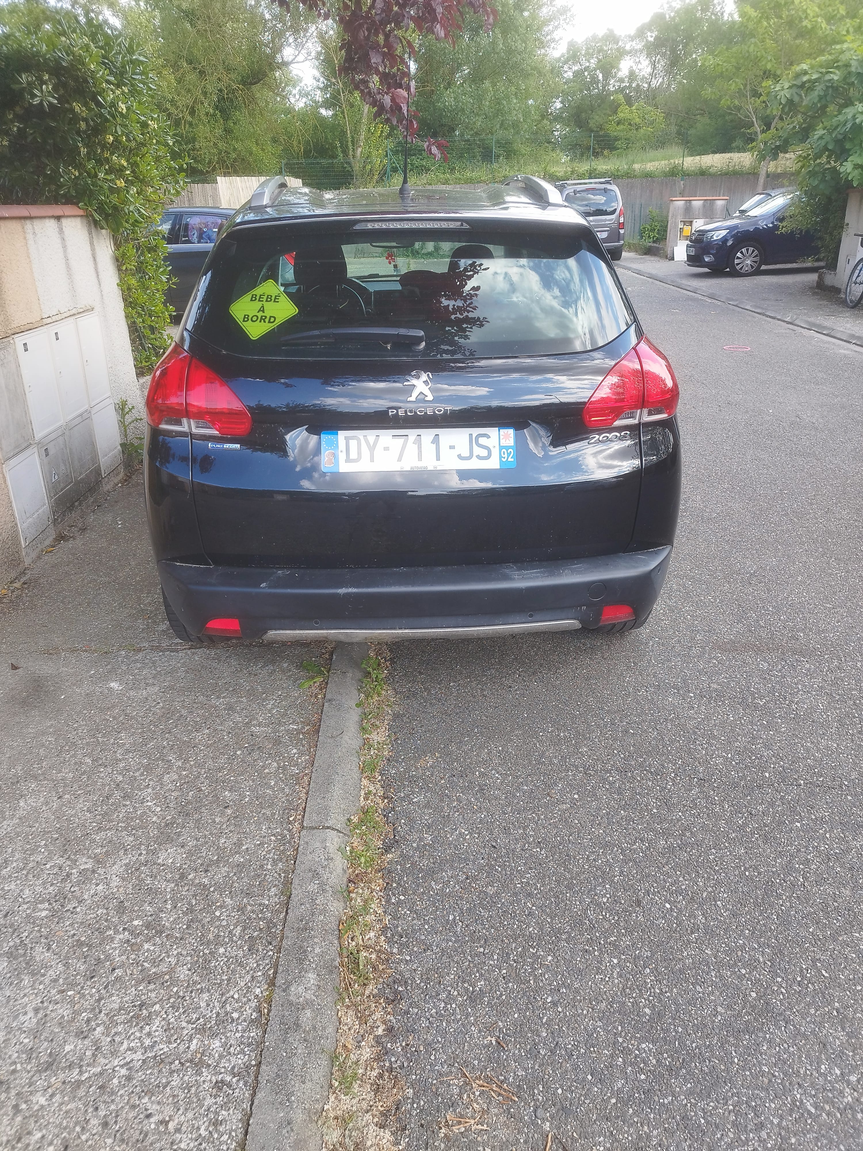 Peugeot 2008 1.2 Essence avec Régulateur de vitesse