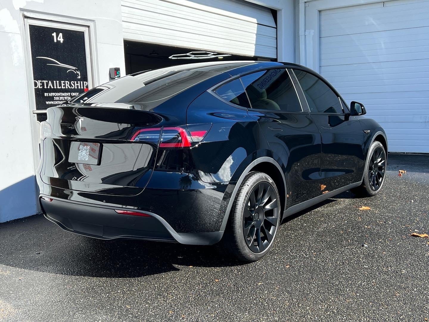 Tesla Model Y Long Range med GPS