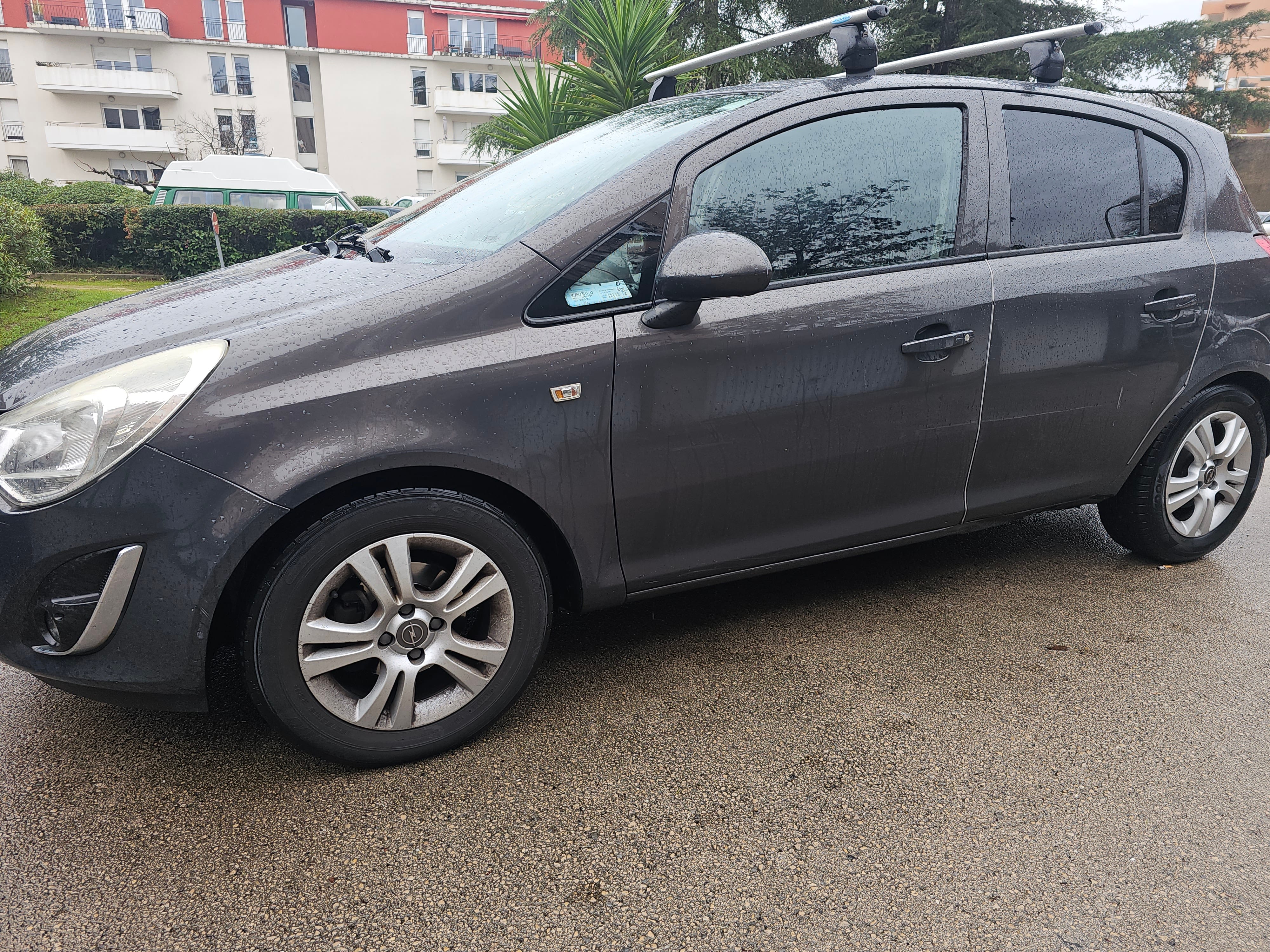 Opel Corsa, 2013, Essence 95 / Électrique (hybride)